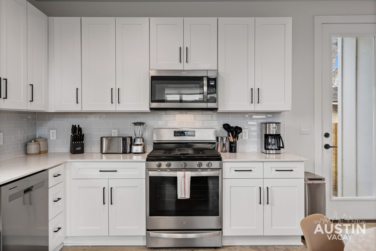 Brand New East Austin Gem: 3 Minutes to UT Campus!