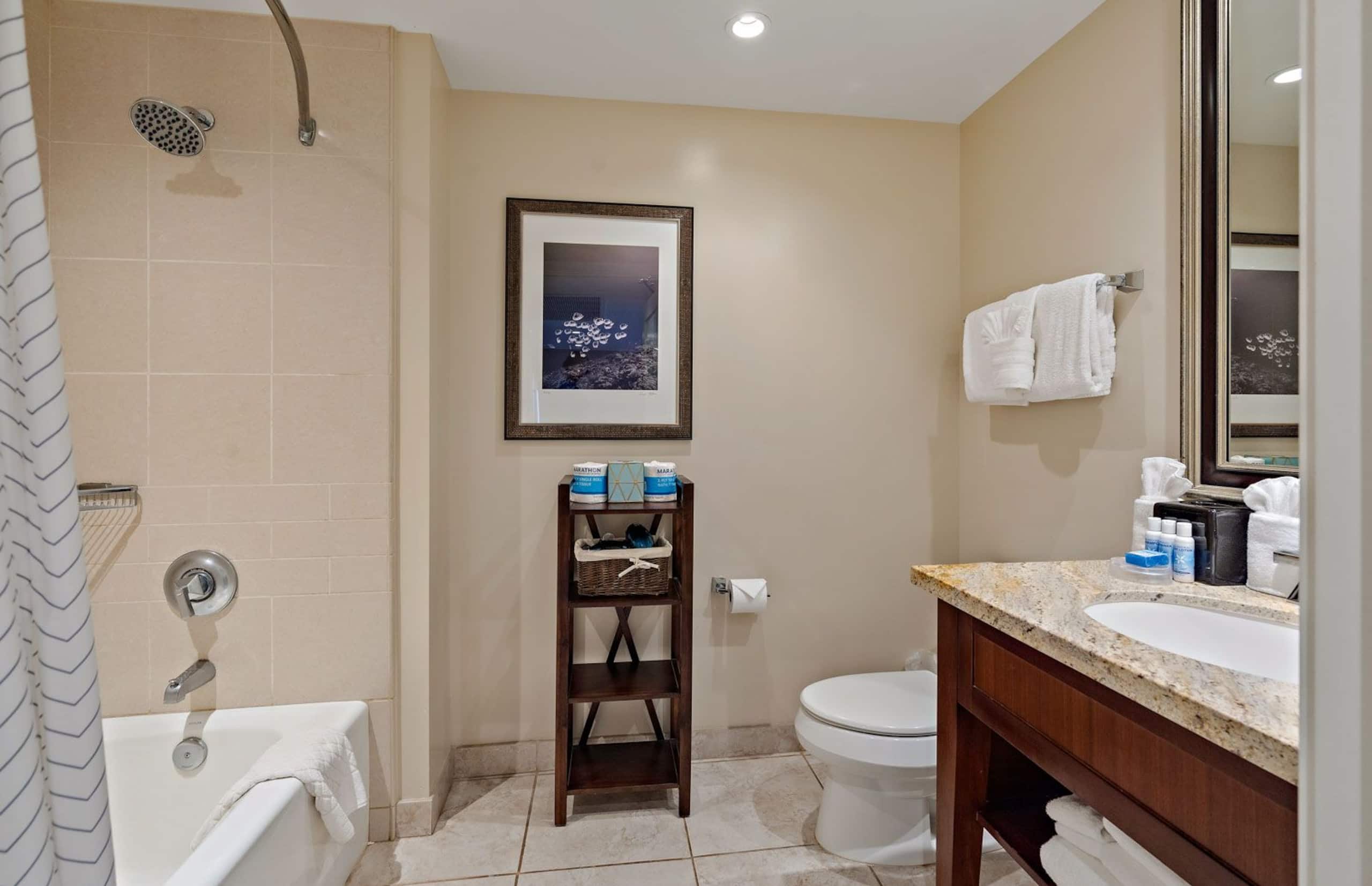 Condo in Lahaina · ★4.65 · 1 bedroom · 2 beds · 1 bath - Image 21