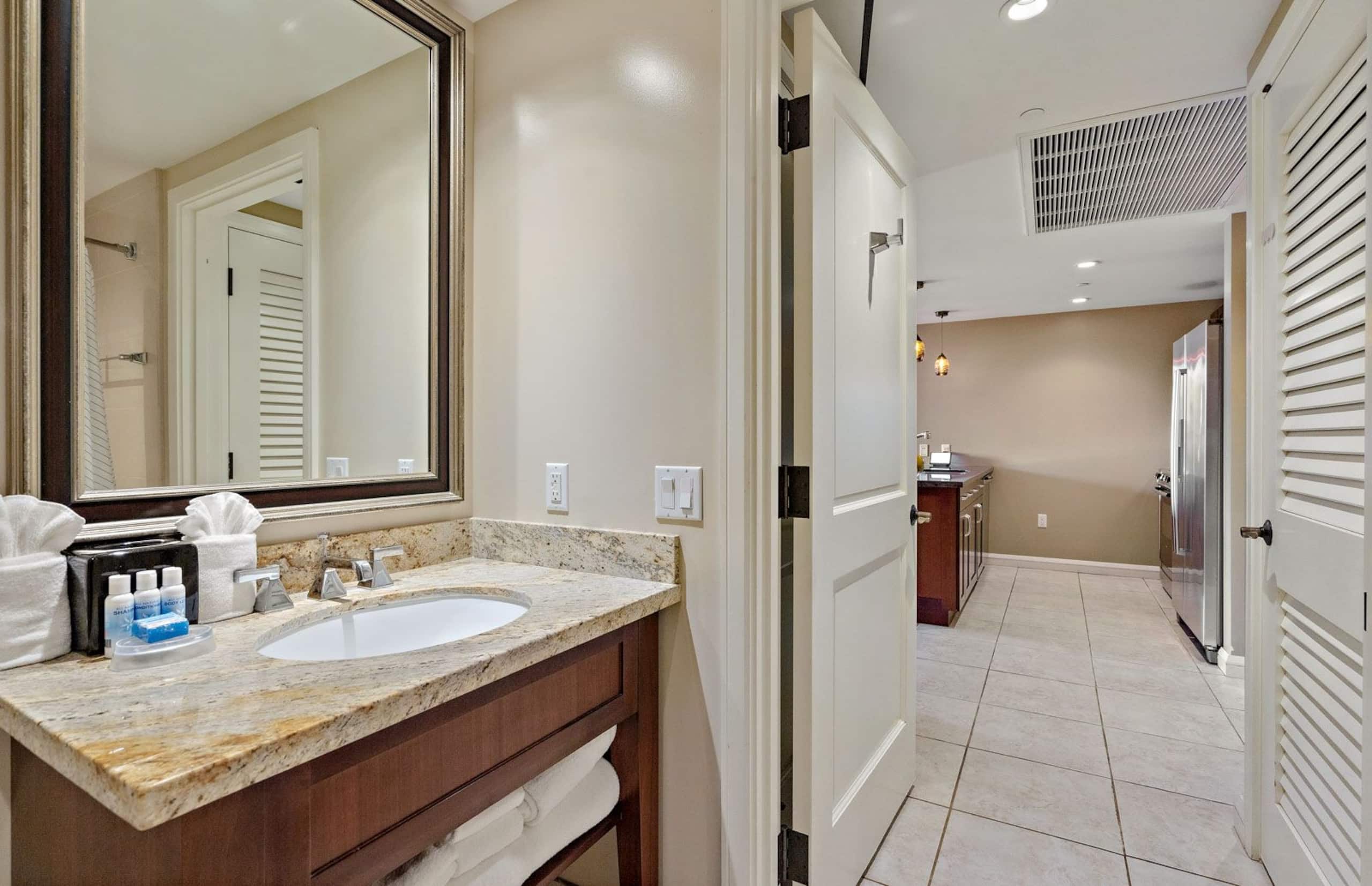 Condo in Lahaina · ★4.65 · 1 bedroom · 2 beds · 1 bath - Image 20