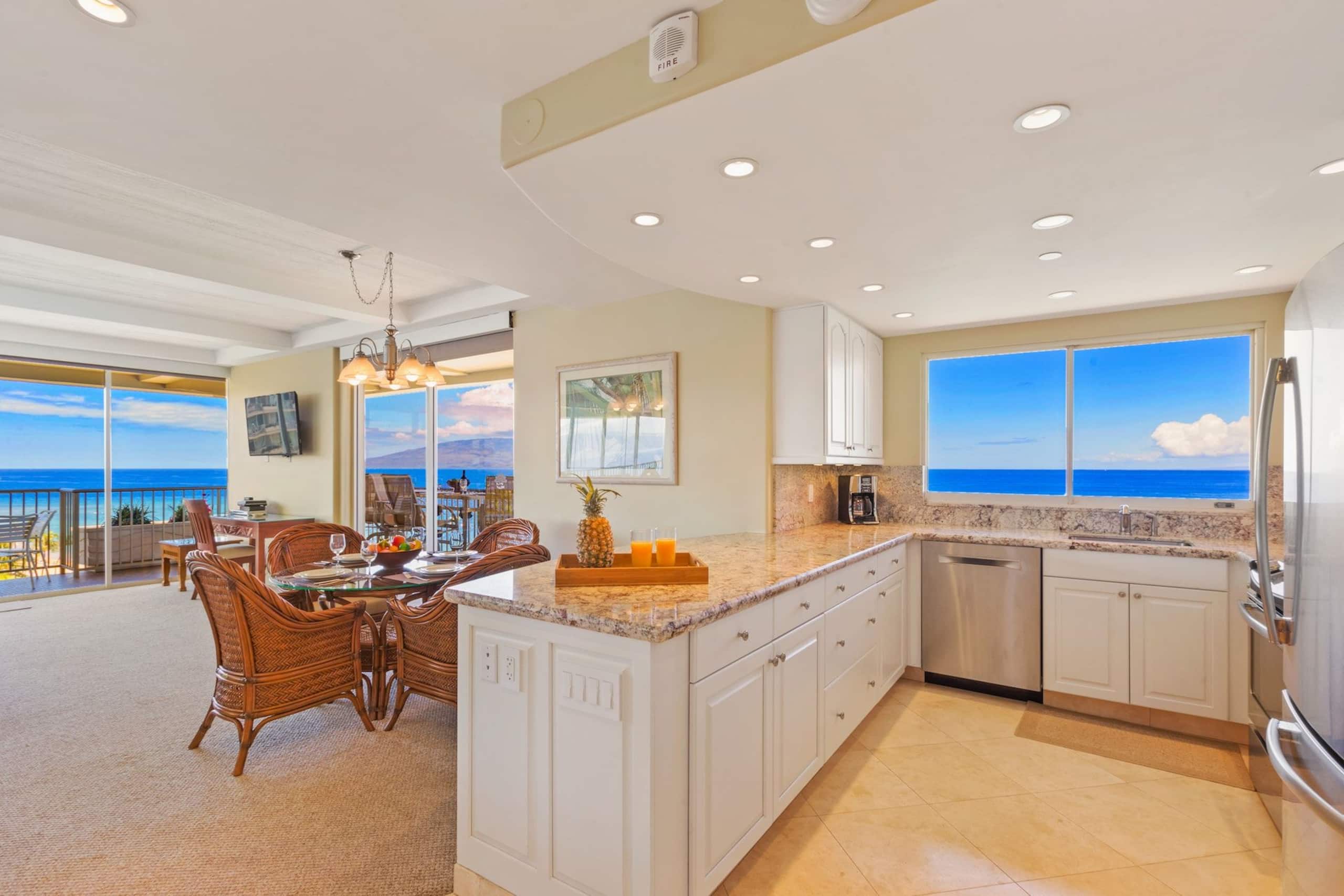 Condo in Lahaina · ★5.0 · 1 bedroom · 2 beds · 2 baths - Image 5