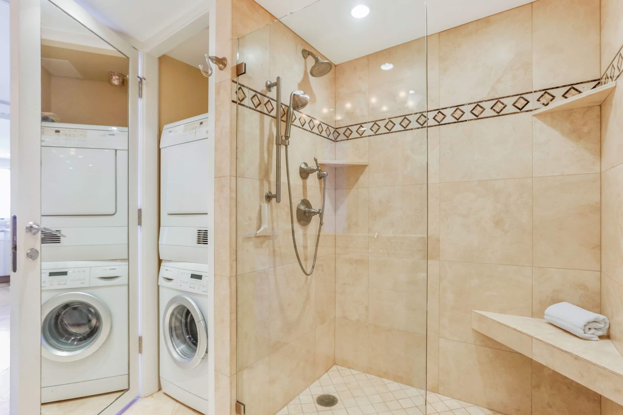 Condo in Lahaina · ★5.0 · 1 bedroom · 2 beds · 2 baths - Image 18
