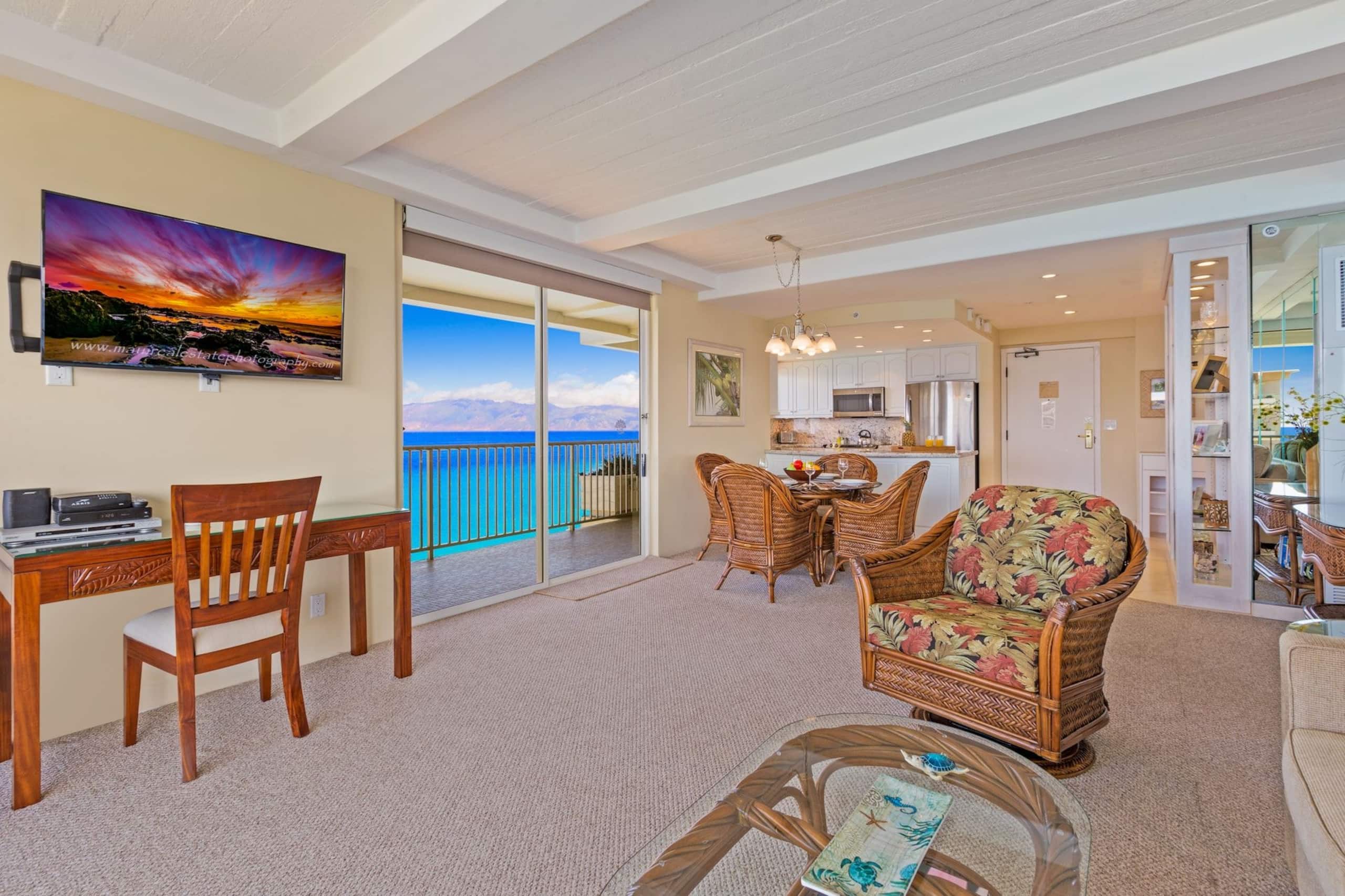 Condo in Lahaina · ★5.0 · 1 bedroom · 2 beds · 2 baths - Image 10