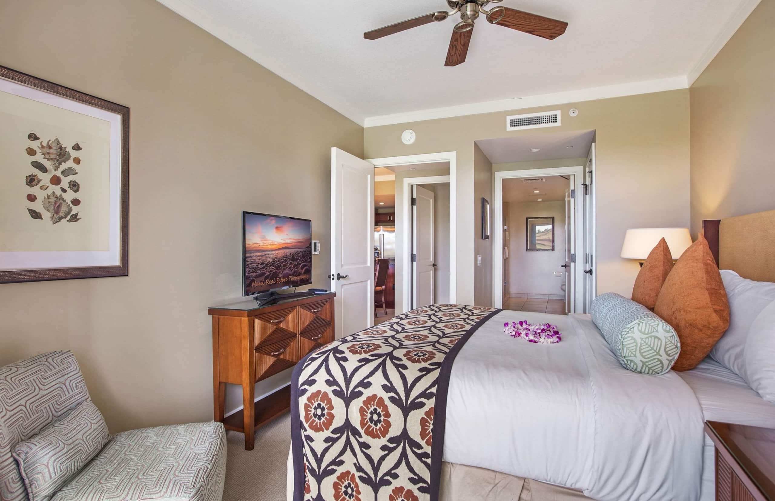 Condo in Lahaina · ★4.93 · 1 bedroom · 3 beds · 1 bath - Image 15