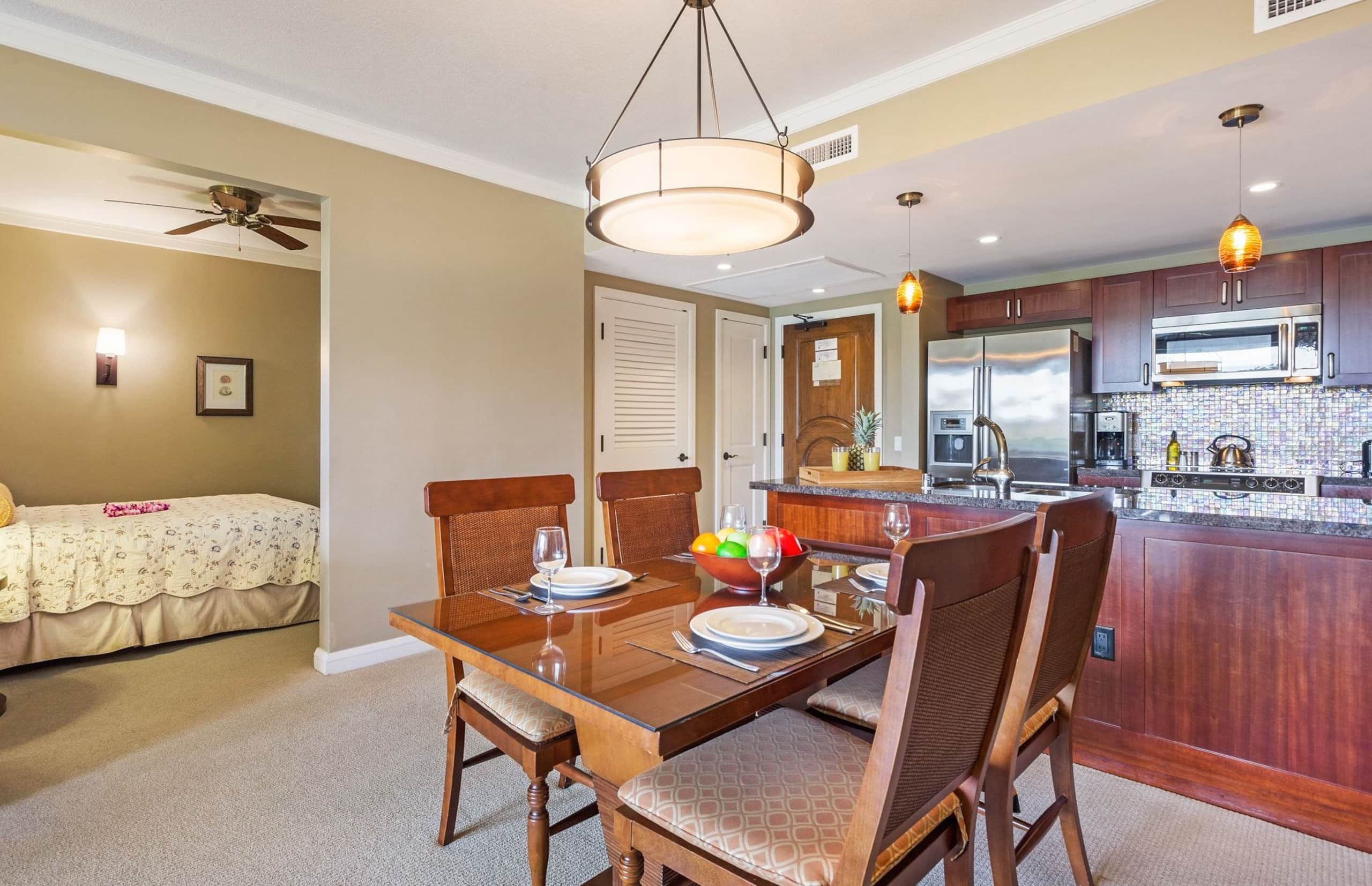 Condo in Lahaina · ★4.93 · 1 bedroom · 3 beds · 1 bath - Image 10