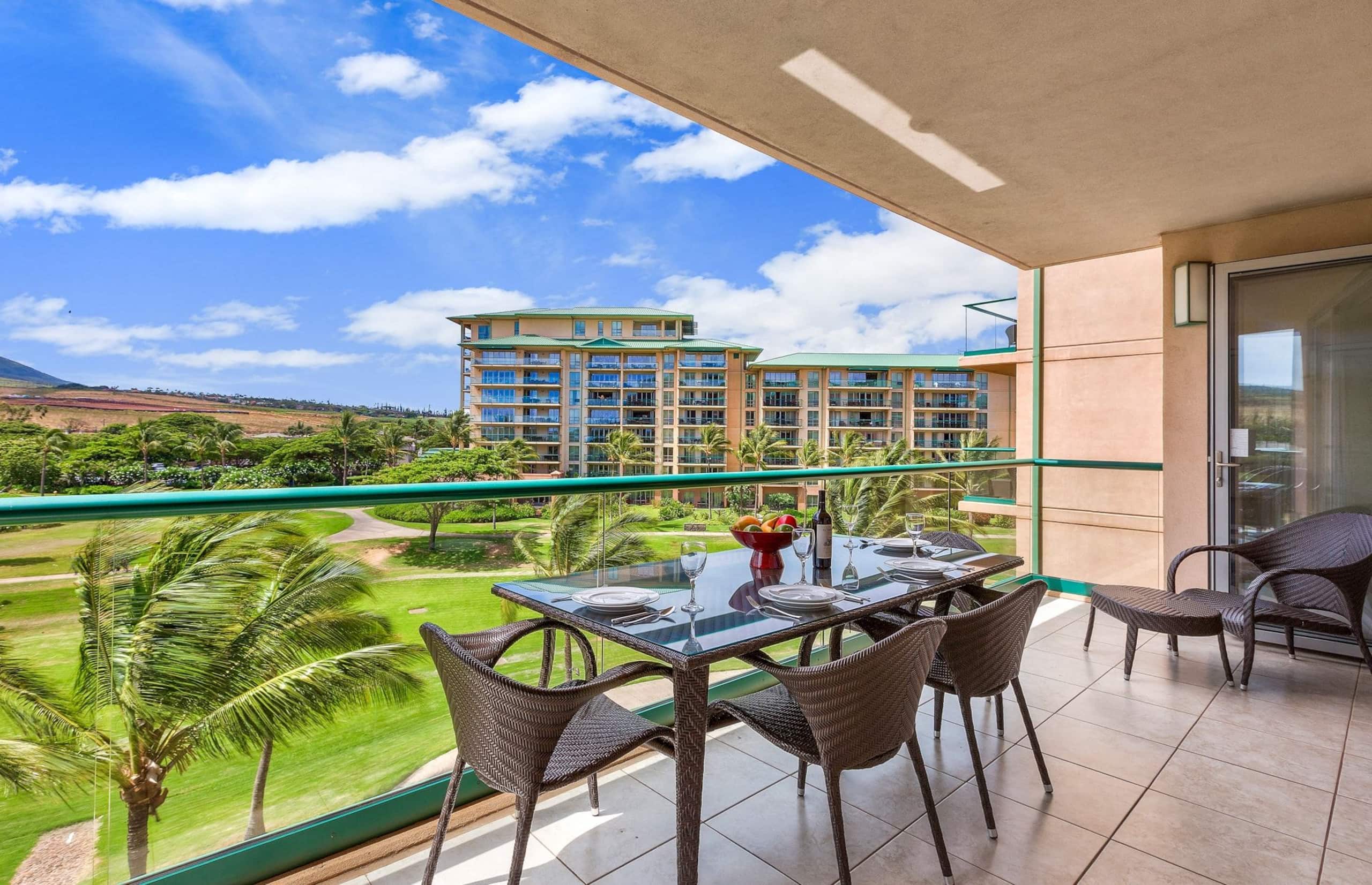 Condo in Lahaina · ★4.93 · 1 bedroom · 3 beds · 1 bath - Image 3