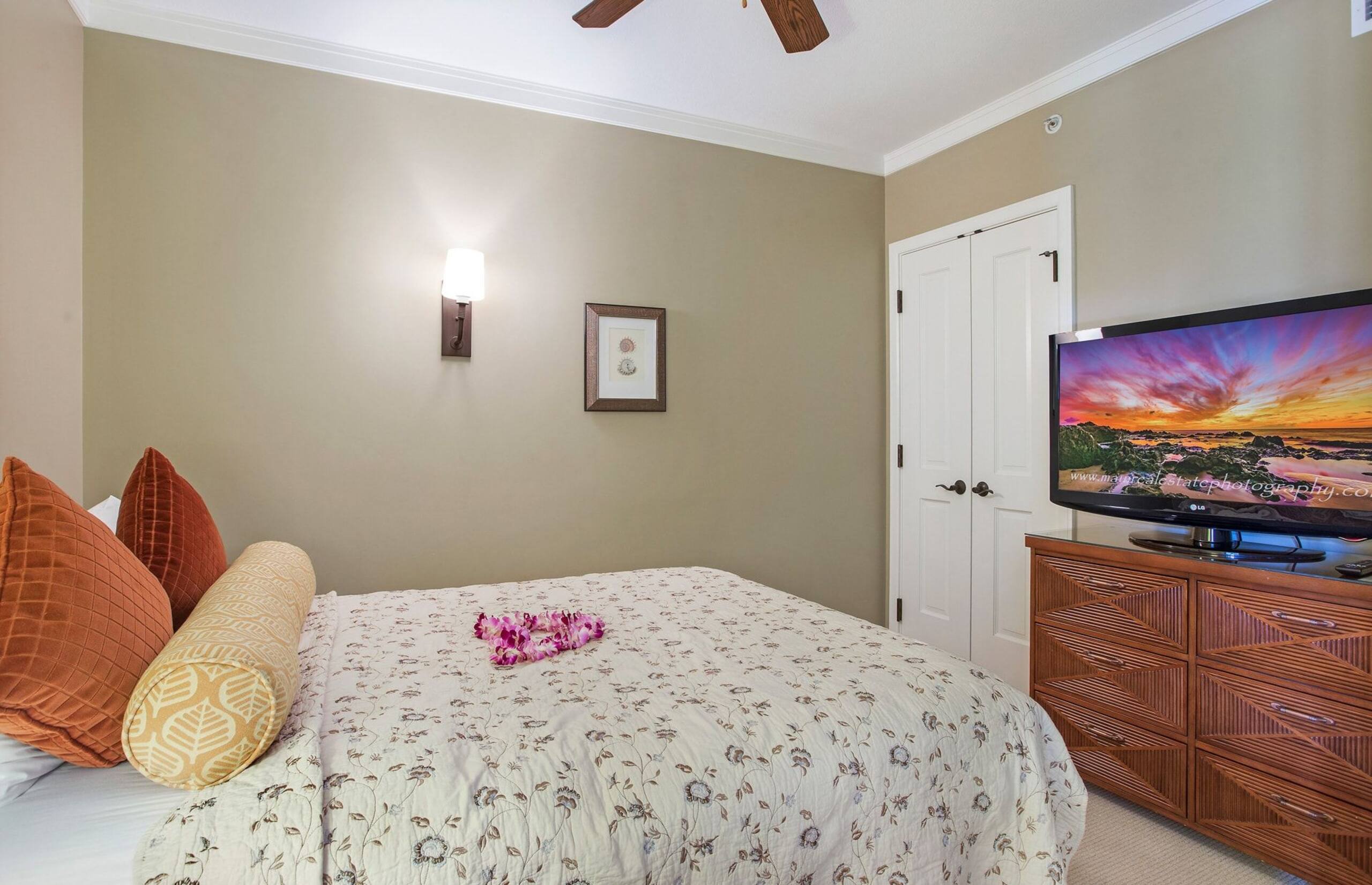 Condo in Lahaina · ★4.93 · 1 bedroom · 3 beds · 1 bath - Image 17