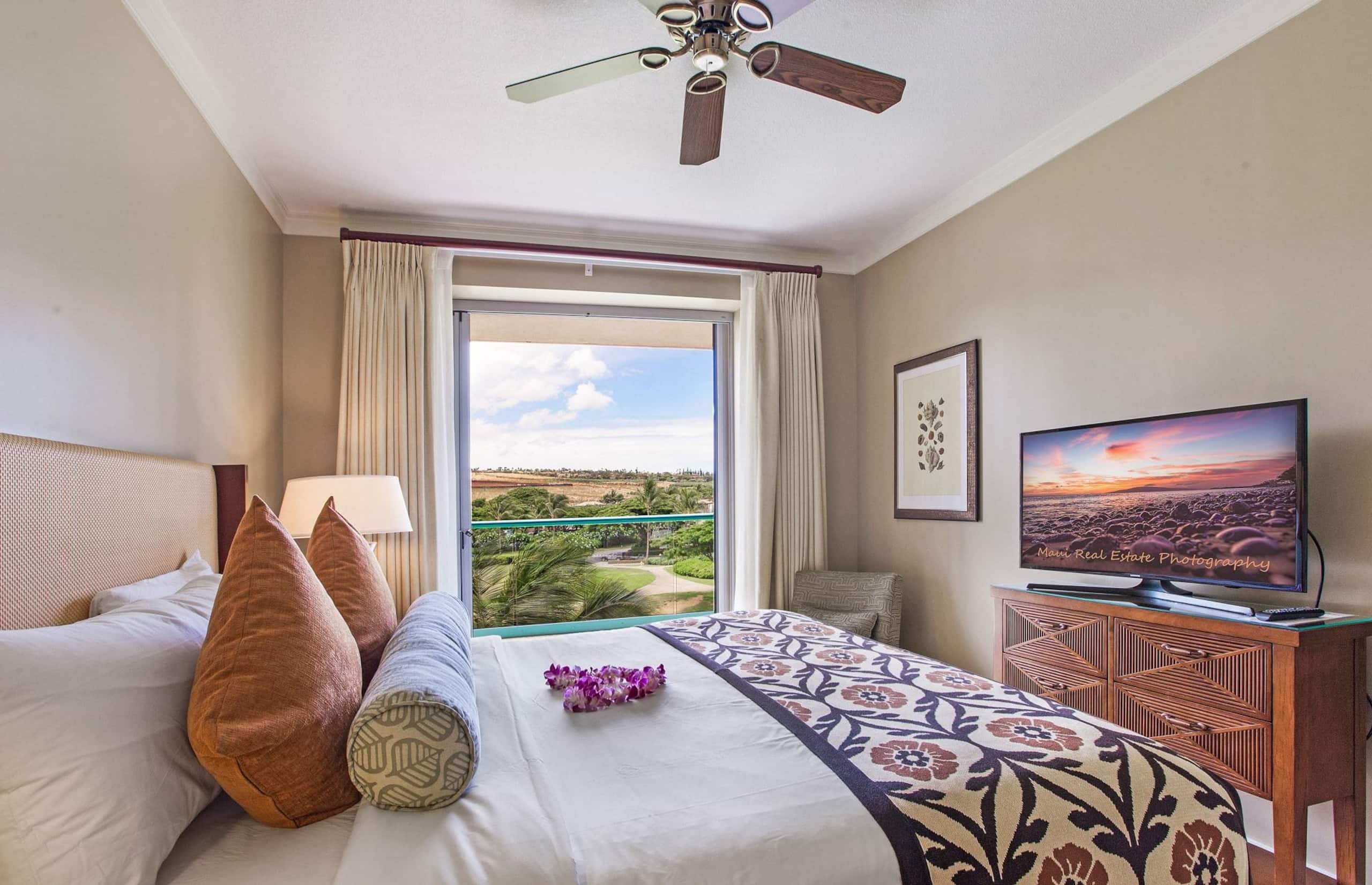 Condo in Lahaina · ★4.93 · 1 bedroom · 3 beds · 1 bath - Image 13