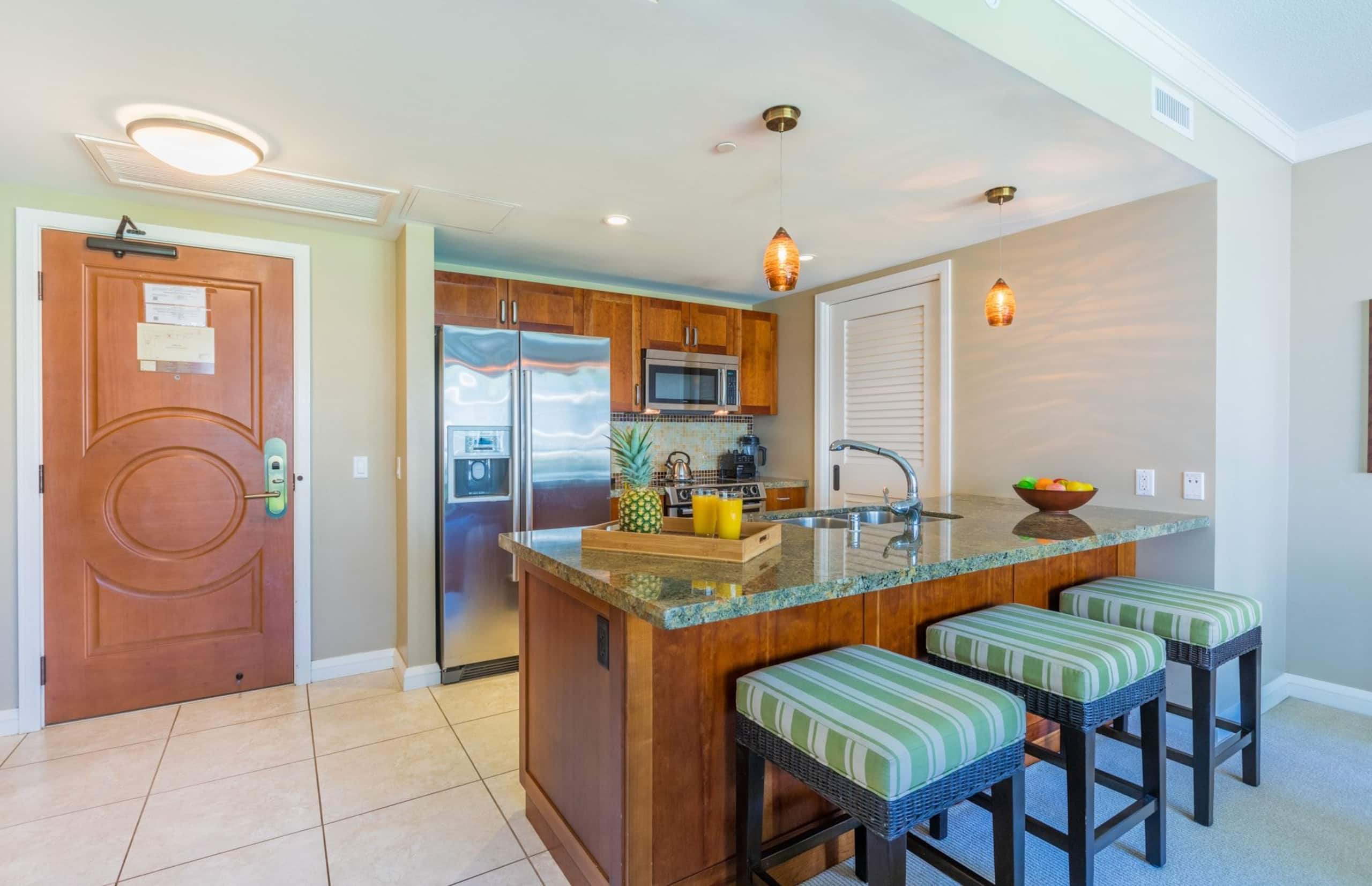Condo in Lahaina · ★5.0 · 1 bedroom · 2 beds · 1 bath - Image 4