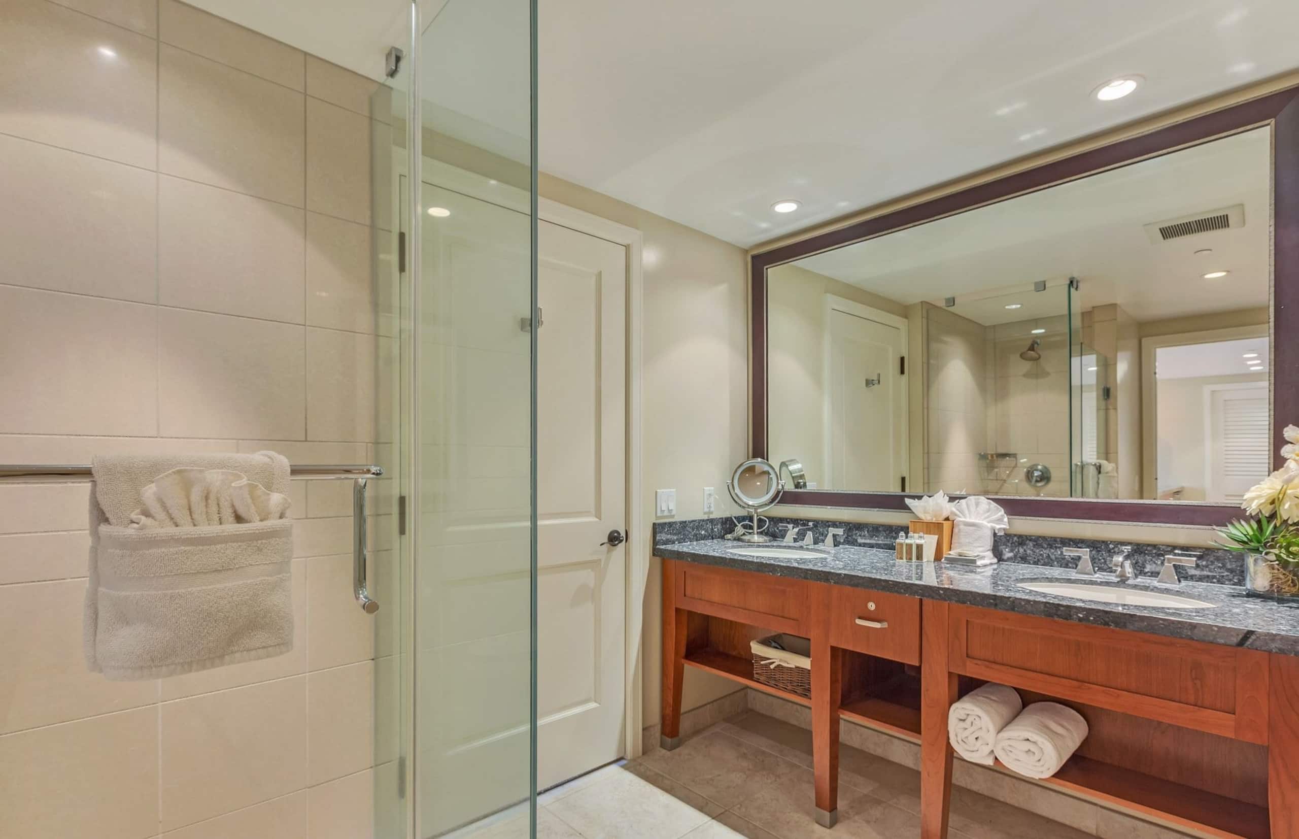 Condo in Lahaina · ★5.0 · 1 bedroom · 2 beds · 1 bath - Image 18