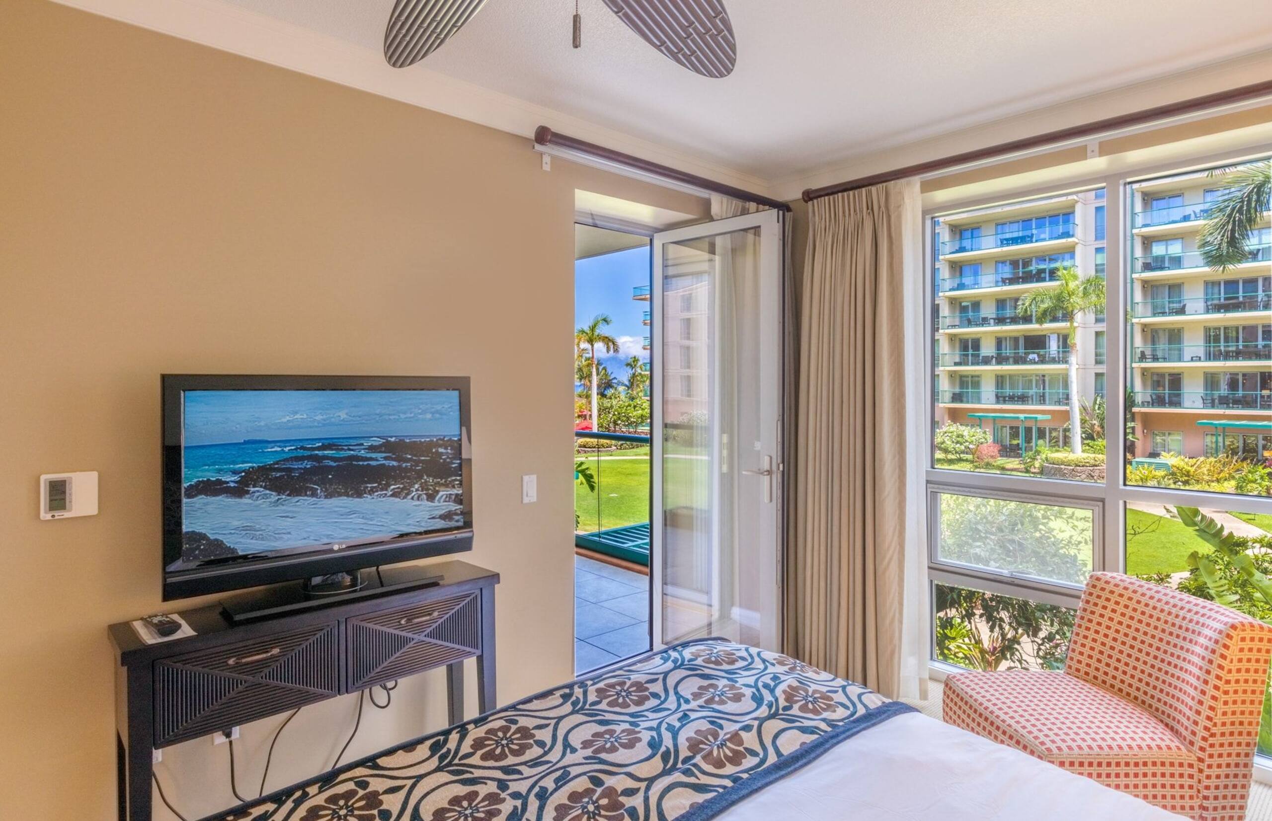 Condo in Lahaina · ★5.0 · 1 bedroom · 2 beds · 1 bath - Image 13