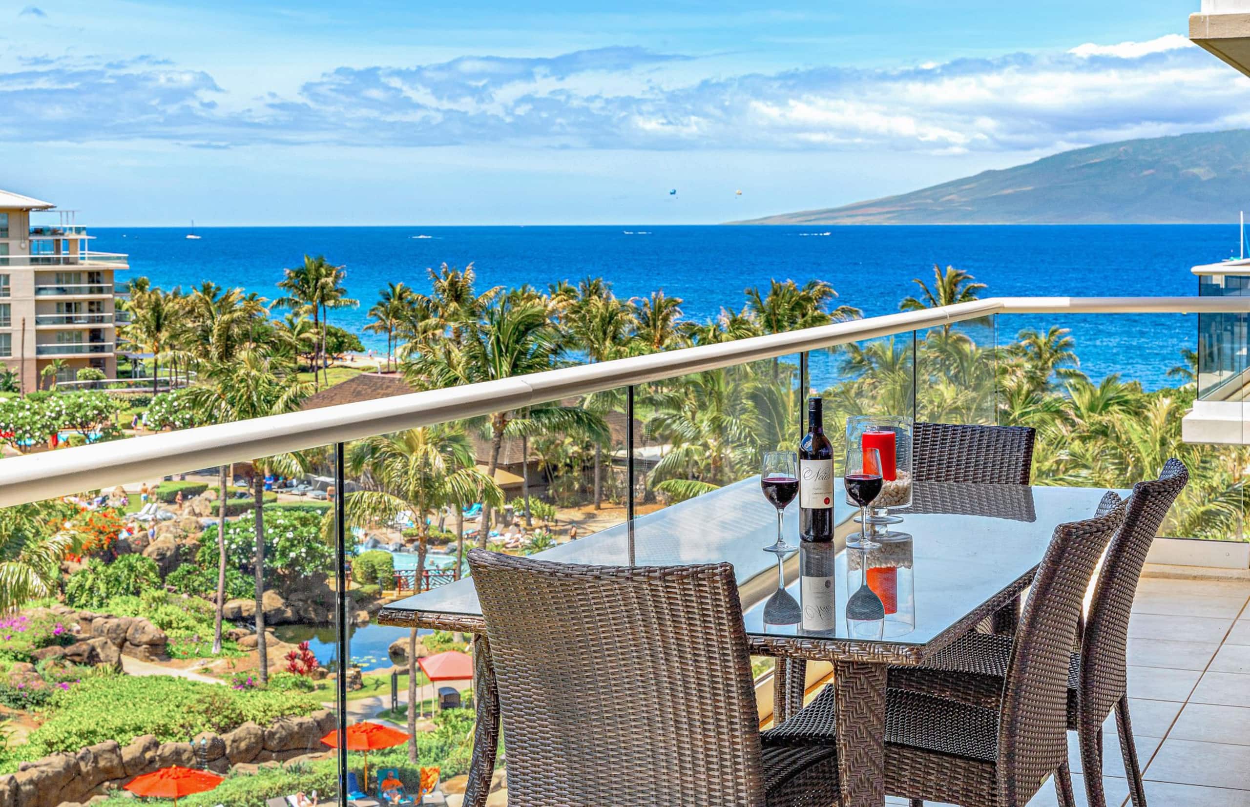 Condo in Lahaina · ★5.0 · 2 bedrooms · 3 beds · 2 baths - Image 1