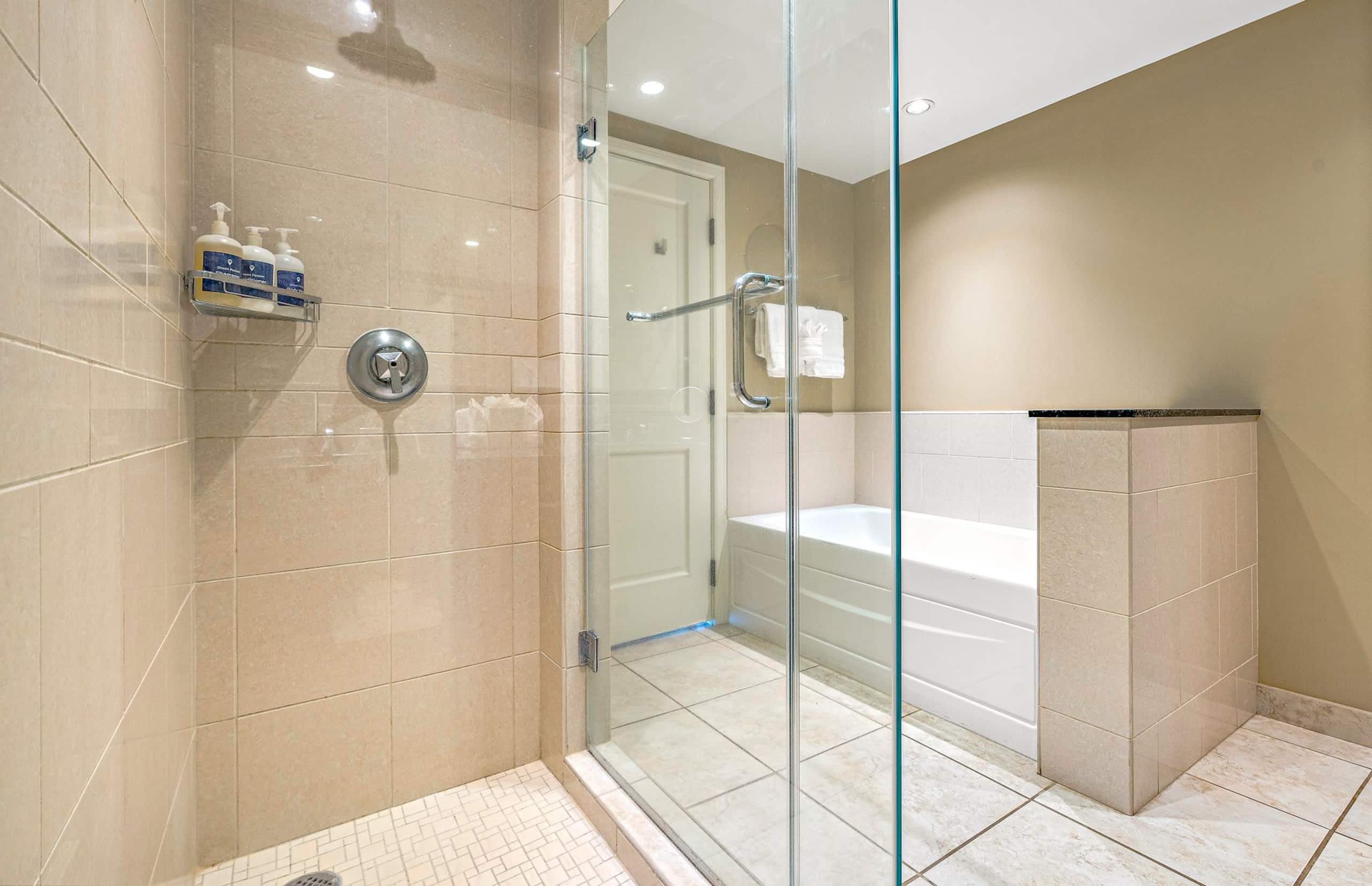 Condo in Lahaina · ★5.0 · 2 bedrooms · 3 beds · 2 baths - Image 30