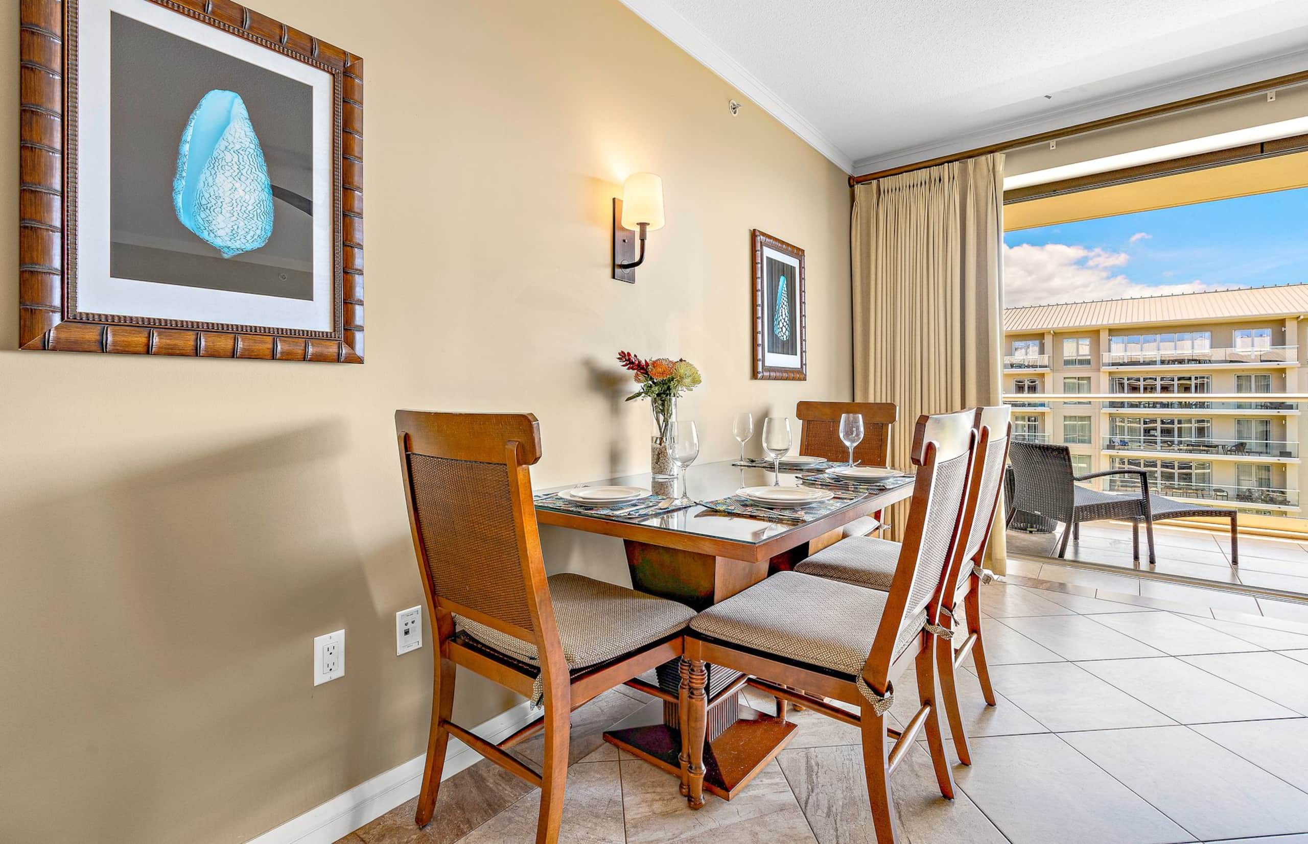 Condo in Lahaina · ★5.0 · 2 bedrooms · 3 beds · 2 baths - Image 15