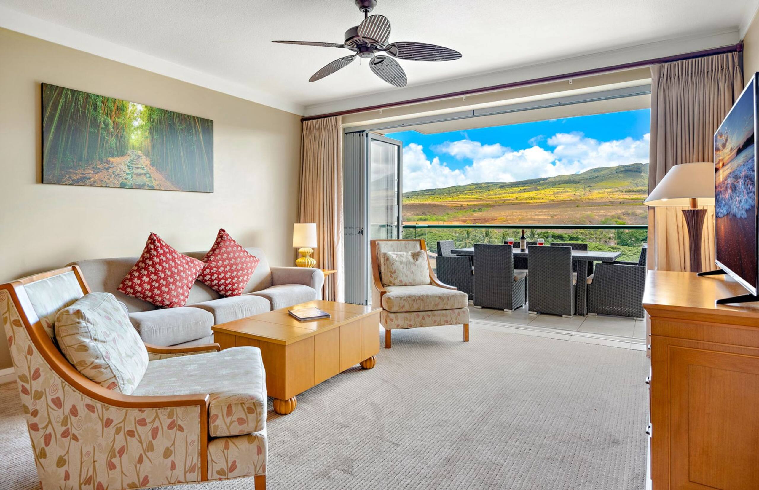 Condo in Lahaina · ★4.66 · 1 bedroom · 2 beds · 1 bath - Image 4