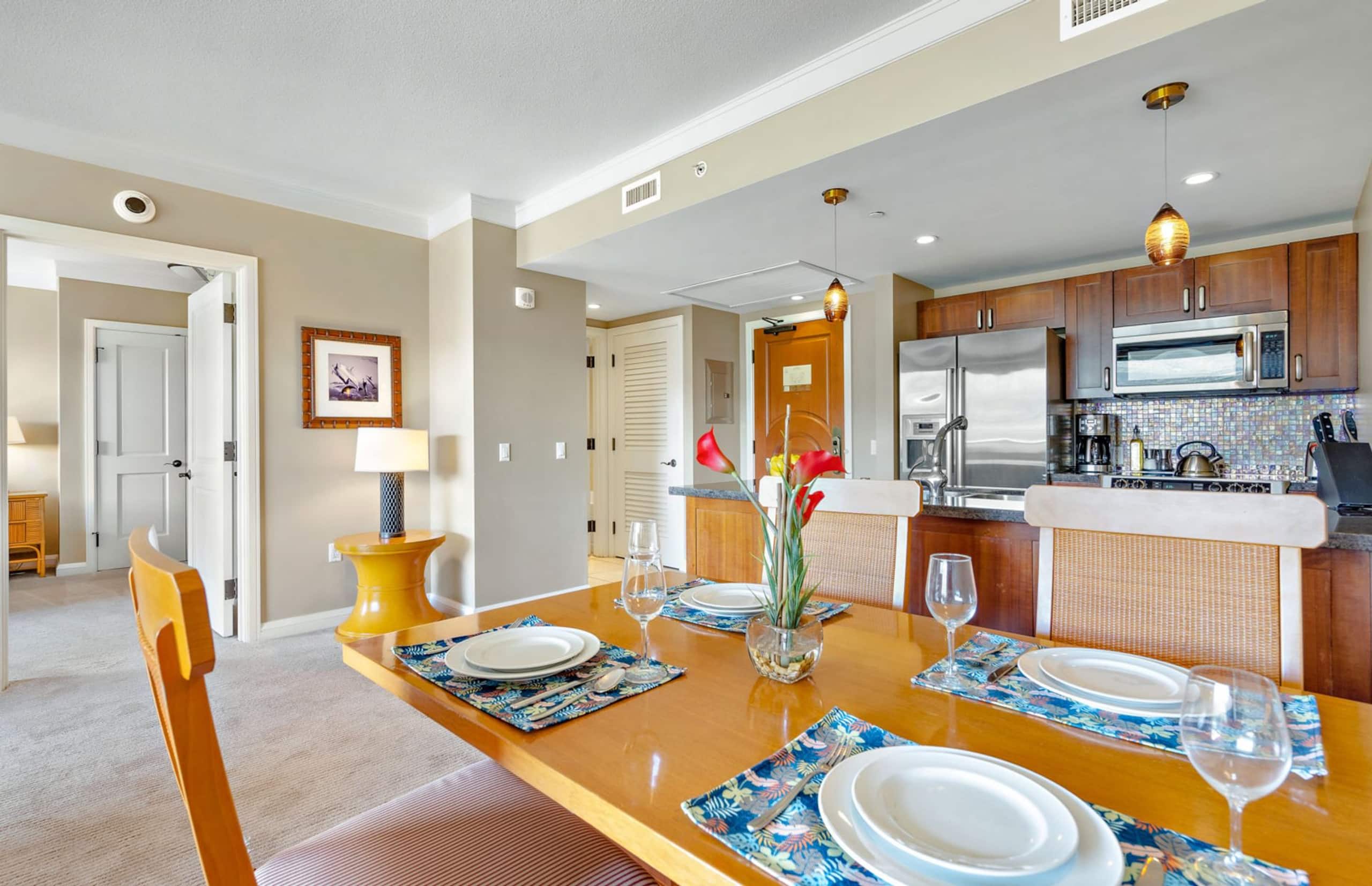 Condo in Lahaina · ★4.66 · 1 bedroom · 2 beds · 1 bath - Image 6
