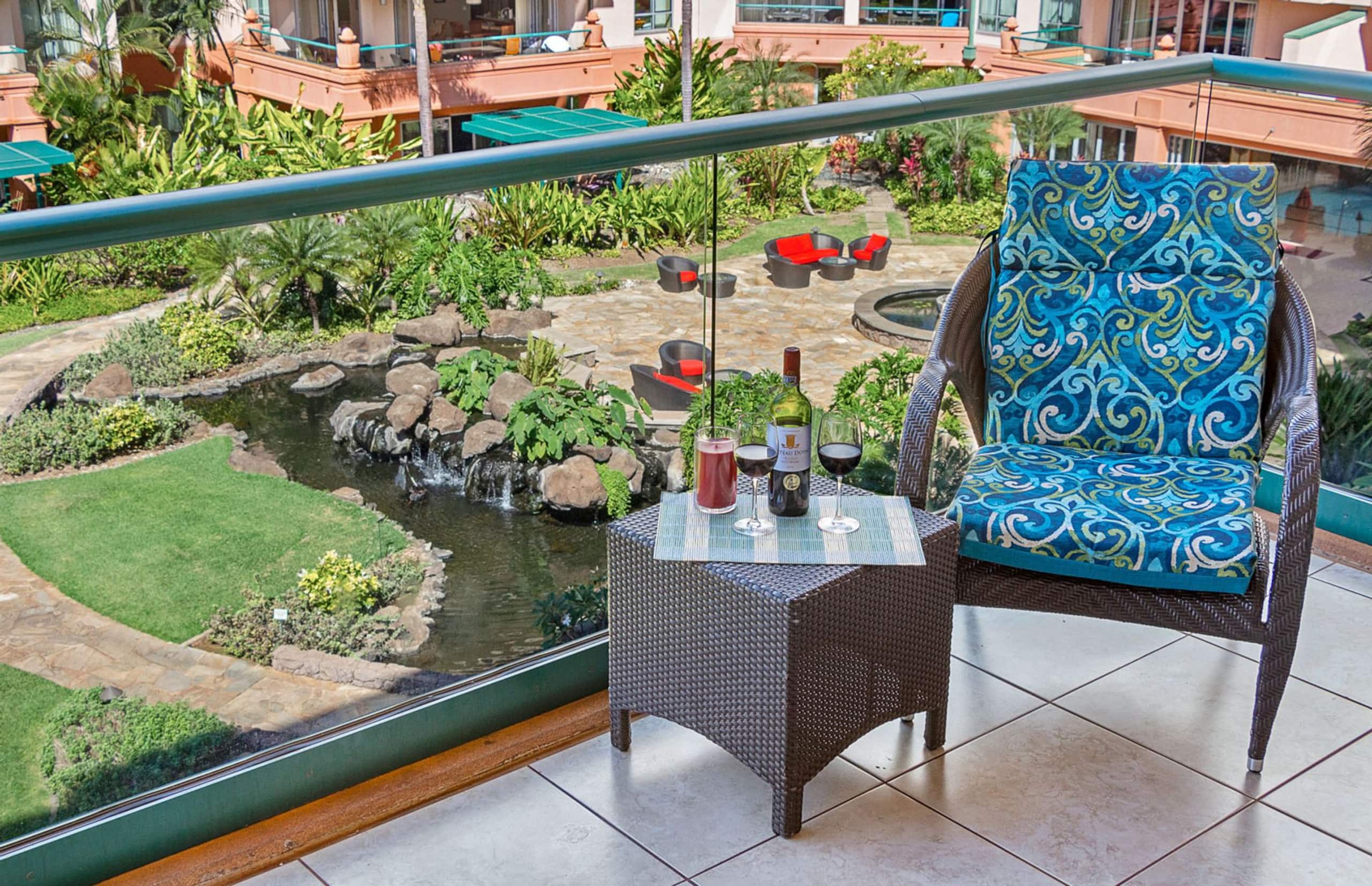Condo in Lahaina · ★4.95 · 2 bedrooms · 4 beds · 2 shared baths - Image 6