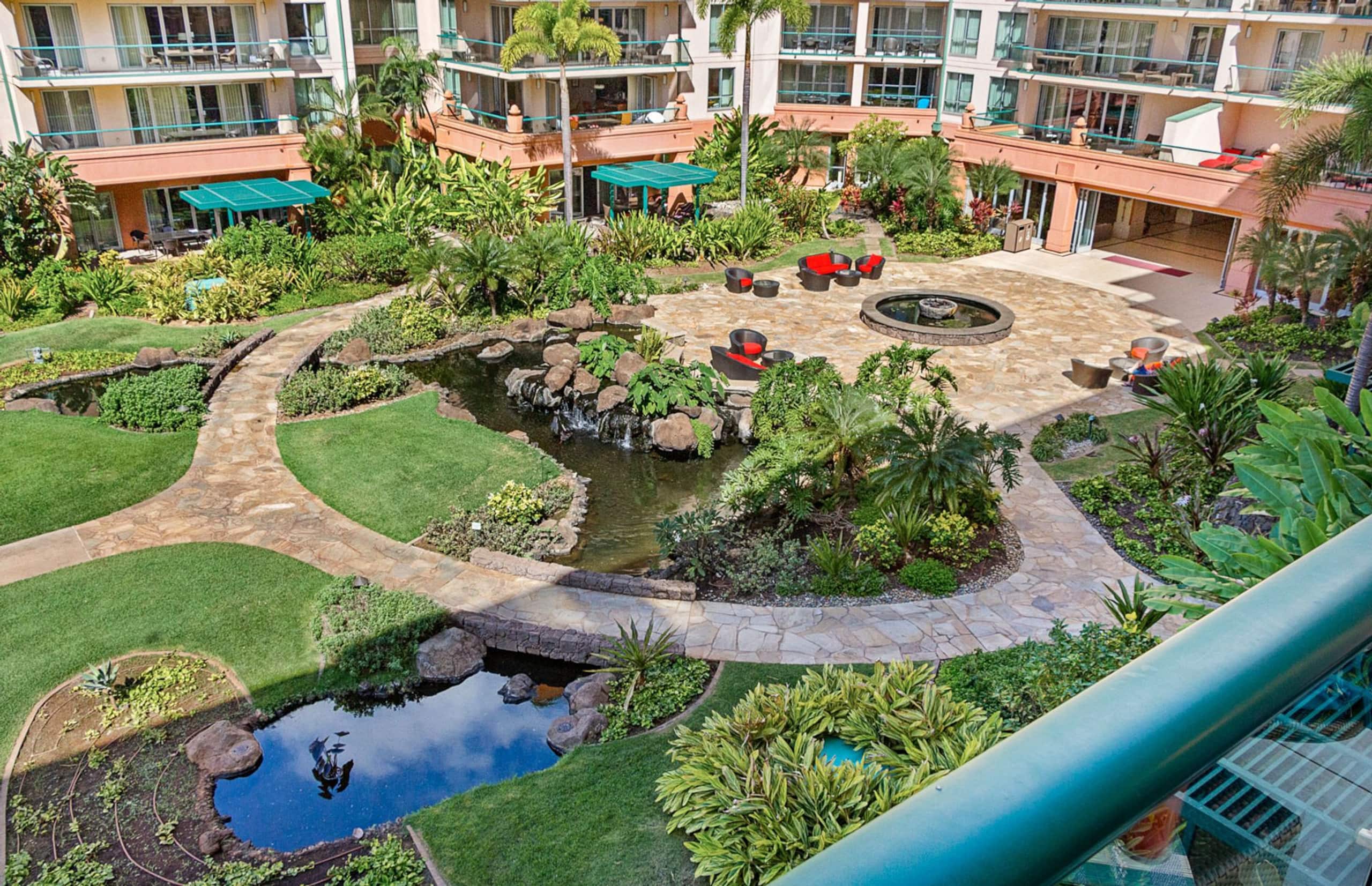 Condo in Lahaina · ★4.95 · 2 bedrooms · 4 beds · 2 shared baths - Image 7