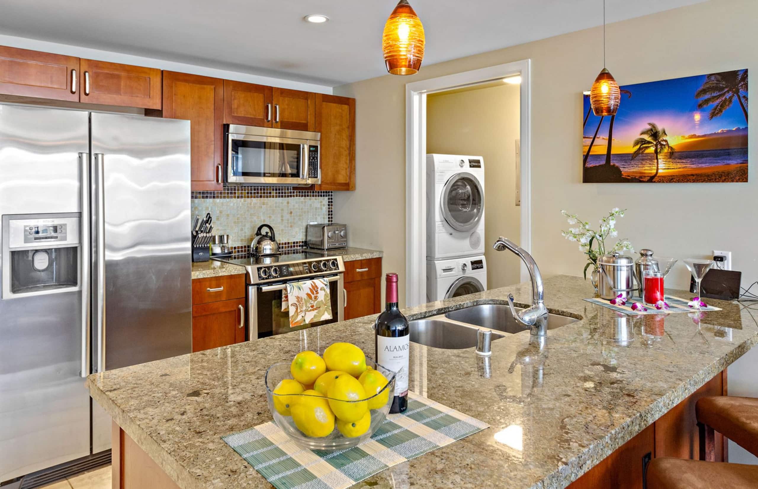 Condo in Lahaina · ★4.95 · 2 bedrooms · 4 beds · 2 shared baths - Image 19