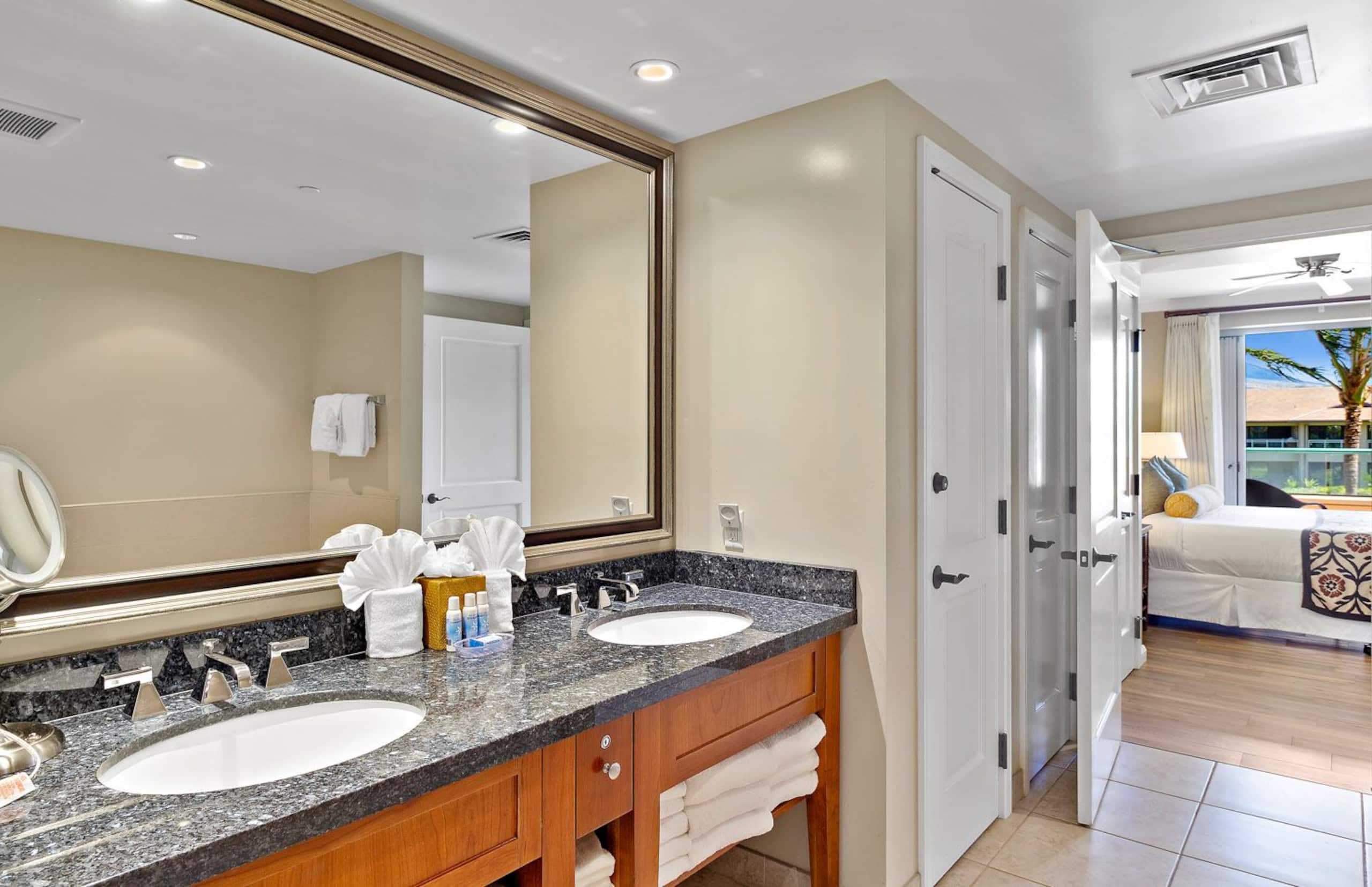 Condo in Lahaina · ★4.89 · 2 bedrooms · 3 beds · 1 bath - Image 26