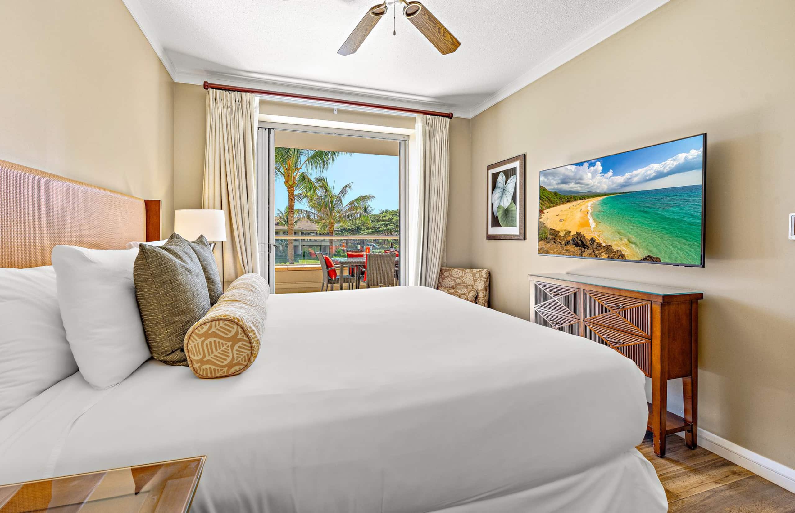 Condo in Lahaina · ★4.89 · 2 bedrooms · 3 beds · 1 bath - Image 21