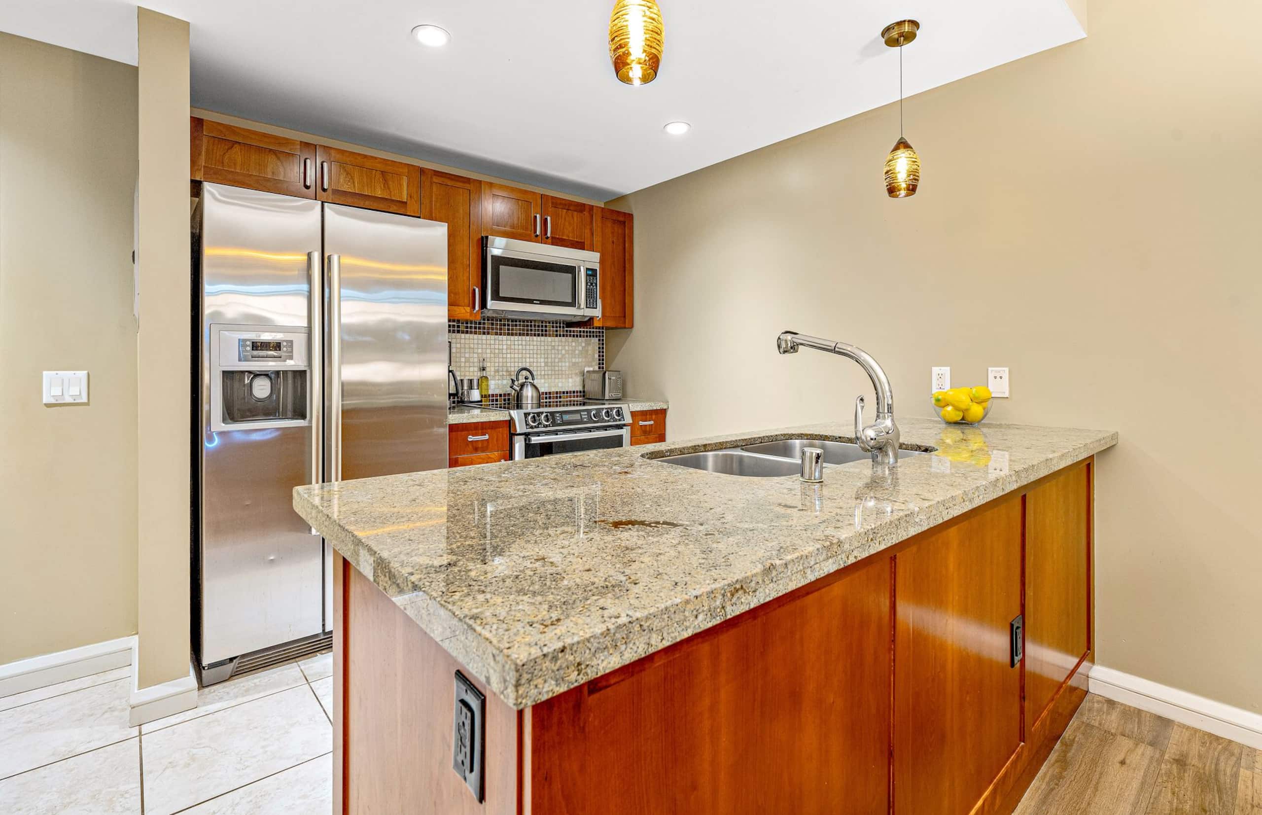 Condo in Lahaina · ★4.89 · 2 bedrooms · 3 beds · 1 bath - Image 7