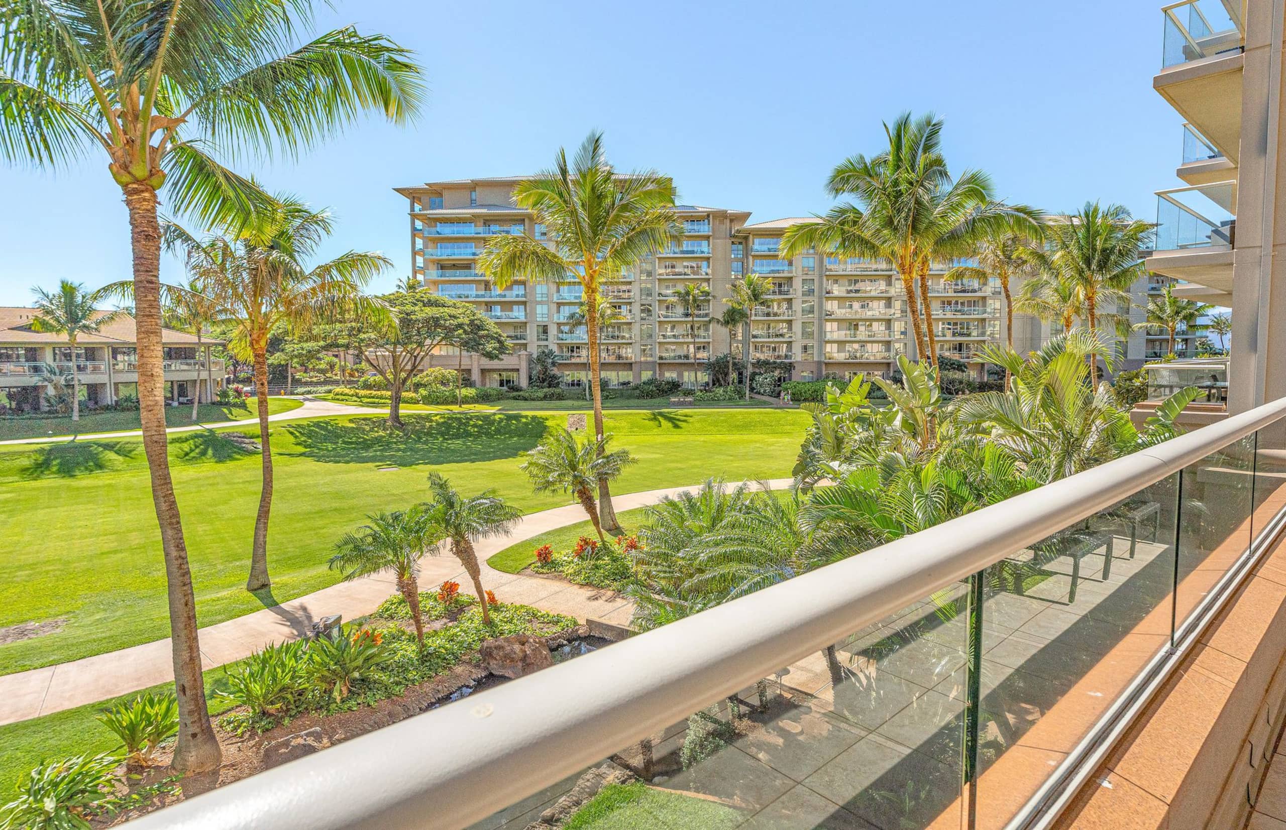 Condo in Lahaina · ★4.89 · 2 bedrooms · 3 beds · 1 bath - Image 20