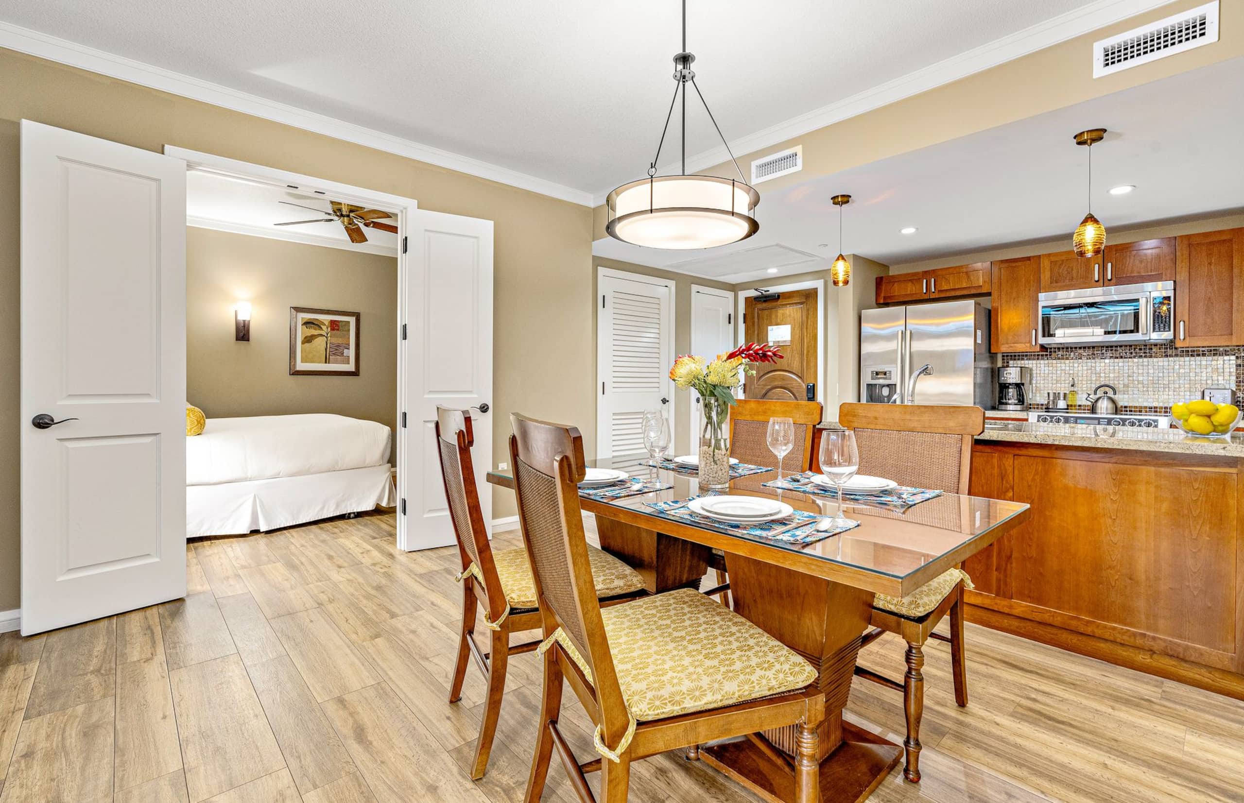Condo in Lahaina · ★4.89 · 2 bedrooms · 3 beds · 1 bath - Image 9