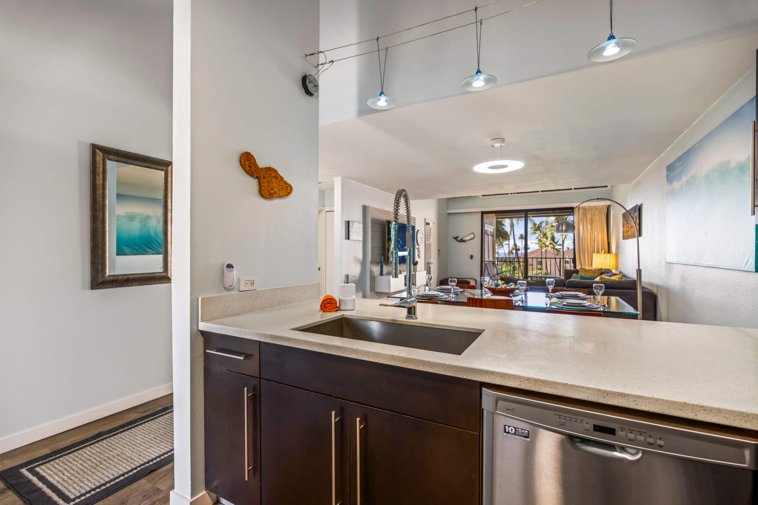 Condo in Kihei · ★4.76 · 3 bedrooms · 2 beds · 3 shared baths - Image 29