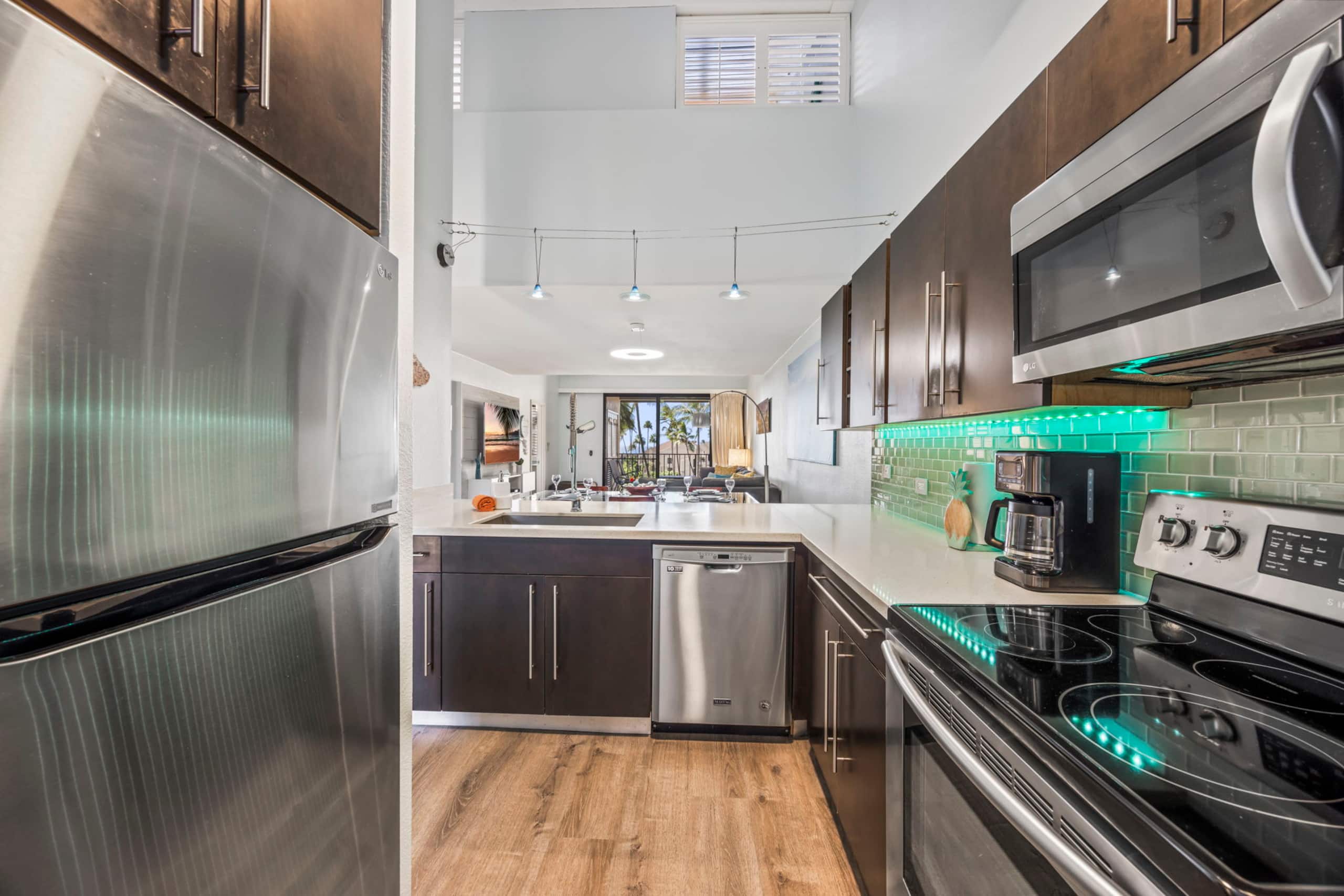 Condo in Kihei · ★4.76 · 3 bedrooms · 2 beds · 3 shared baths - Image 32