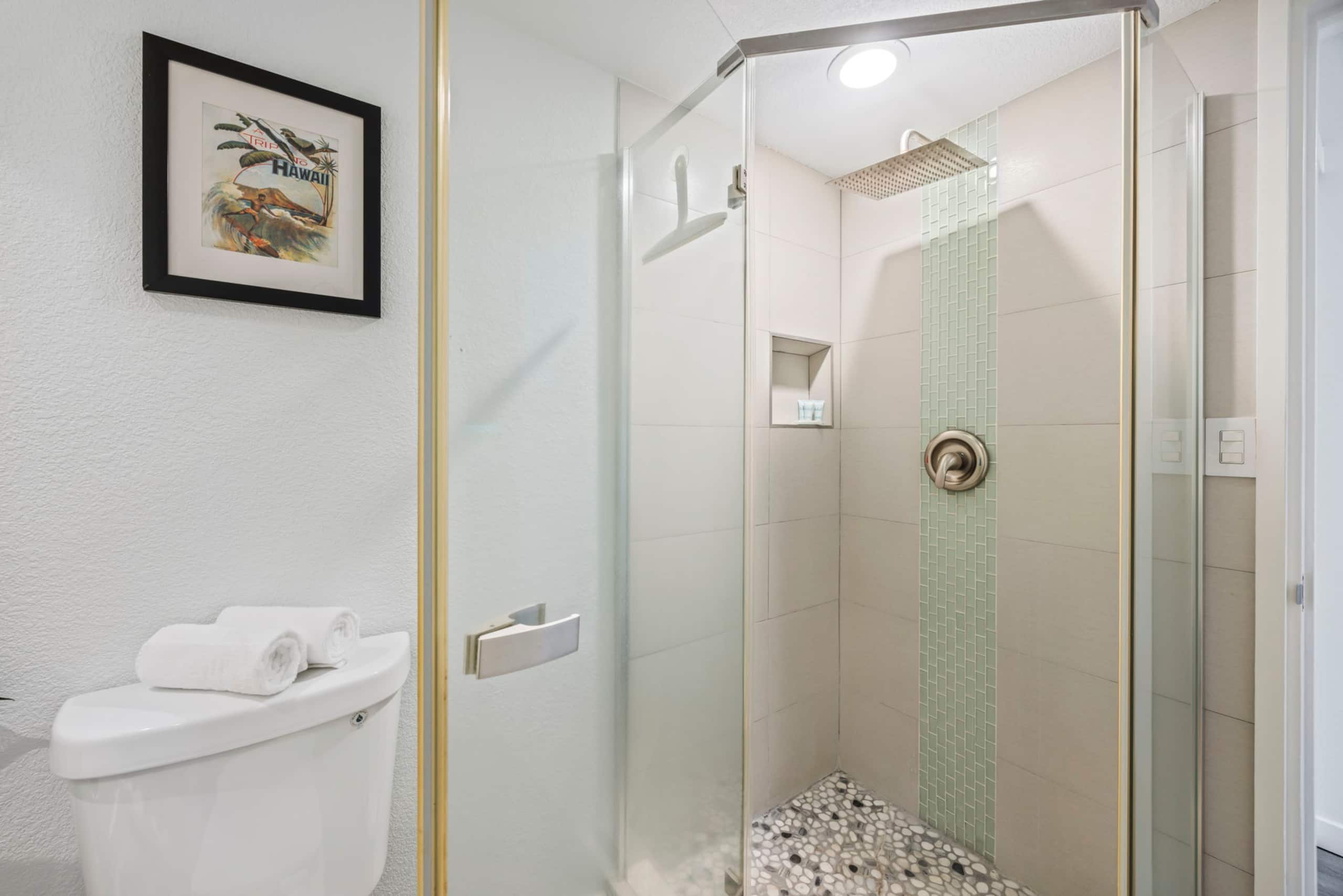 Condo in Kihei · ★4.76 · 3 bedrooms · 2 beds · 3 shared baths - Image 24