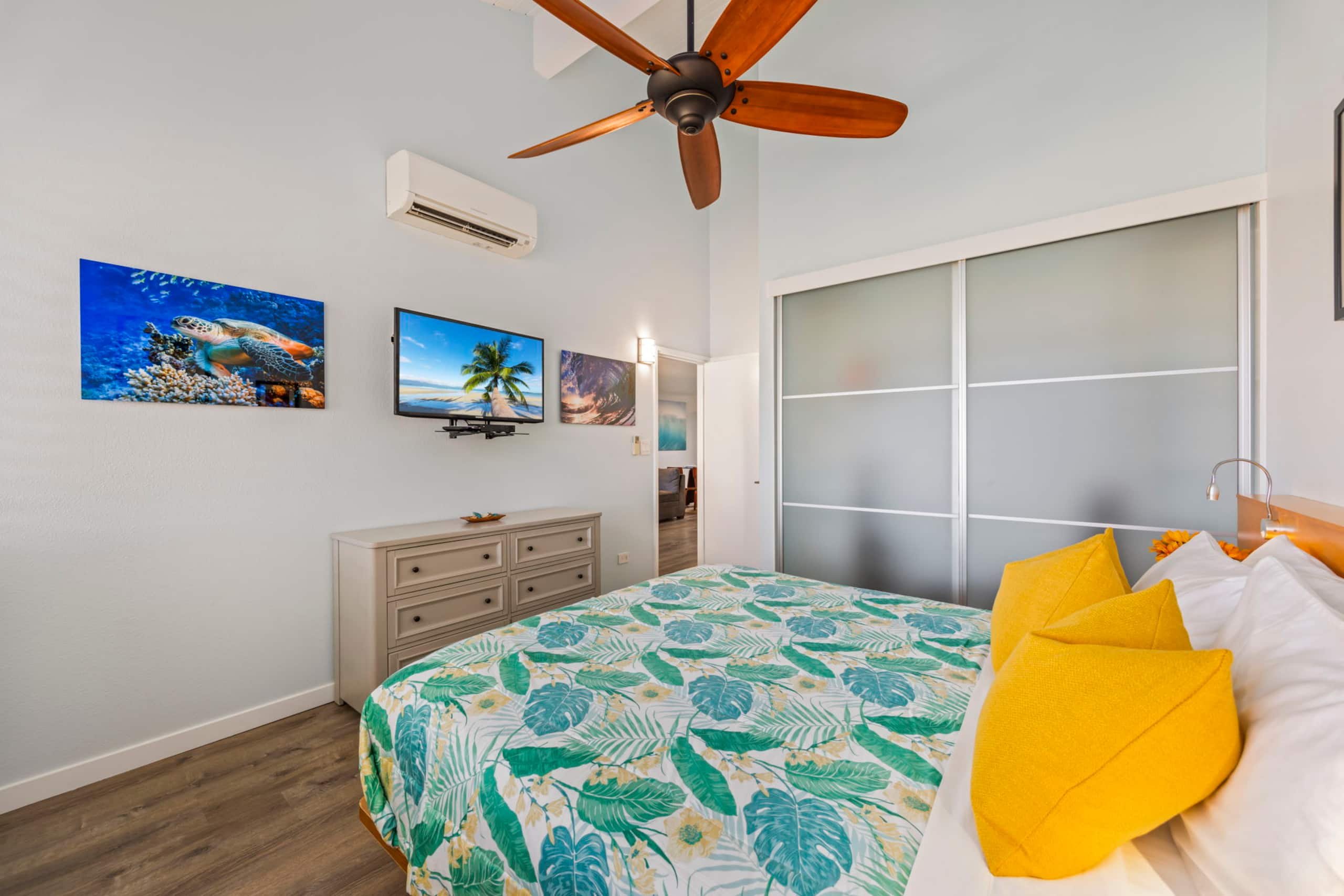 Condo in Kihei · ★4.76 · 3 bedrooms · 2 beds · 3 shared baths - Image 15
