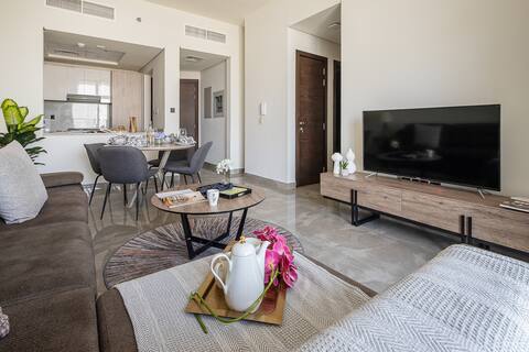 Successful Airbnb property: Pristine 2BR Apartment in Dubai South in Madinat Al Mataar