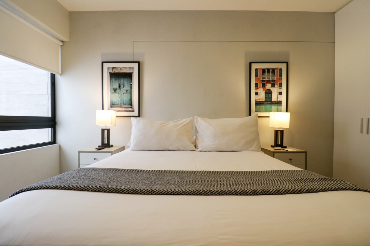 Bračni krevet (širine 150-179 cm)