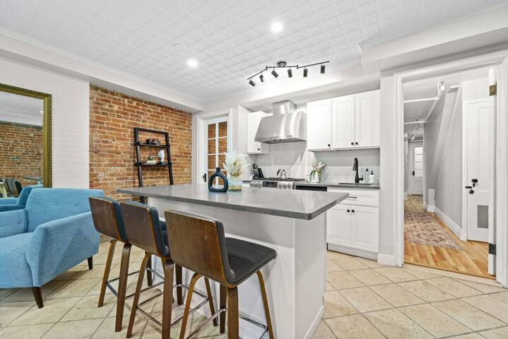 Family Brownstone w/ Private Backyard, Near Subway gallery image 3