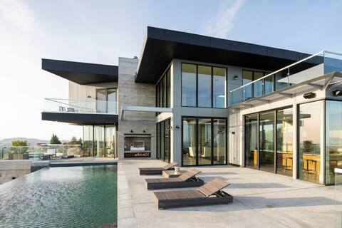 Belleza by AvantStay | Mansion w/ Panoramic View
