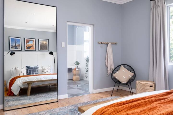 Muizies Peak – Walk to Beach – No Load Shedding gallery image 2