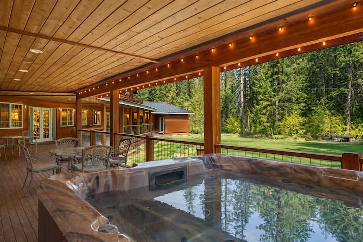 NW Comfy Cabins managed Airbnb listing 1