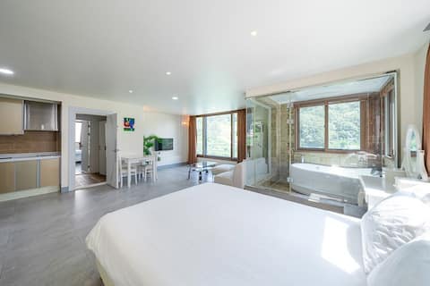 A place where you can relax with the green nature of Gapyeong