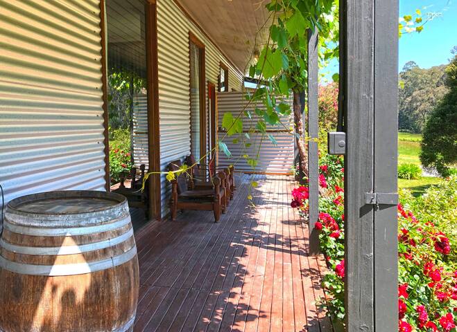 Apartment 3 gallery image 2