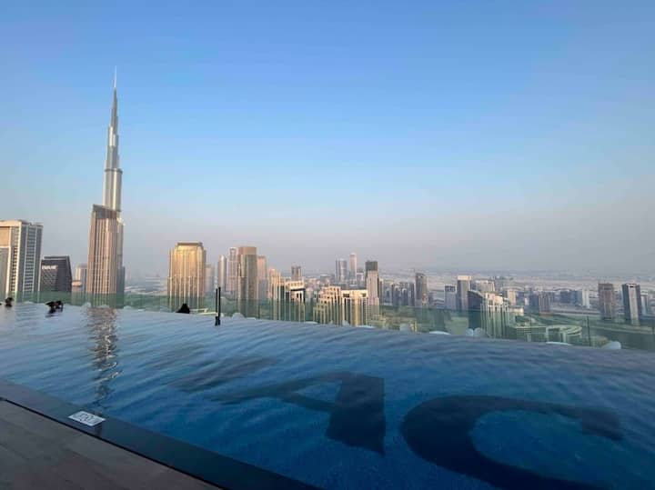 Unique 2br with Infinity Pool view on Burj Khalifa