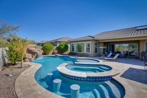 Saltwater Pool & Swim-Up Bar: Goodyear Oasis!