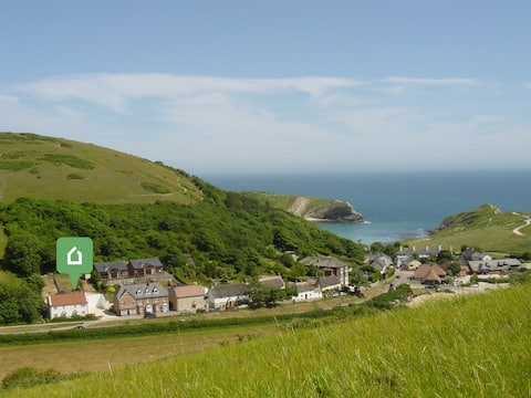 4 Bed in West Lulworth (CHRIC)