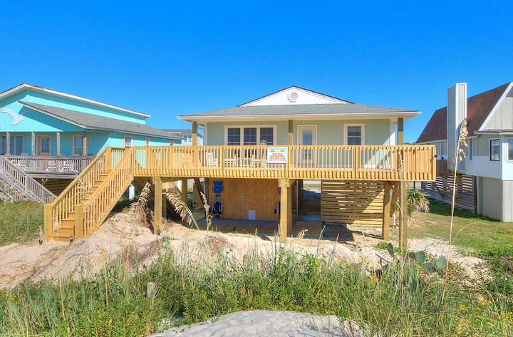 Oceanfront Retreat In Oak Island, Nc! - Oak Island, NC