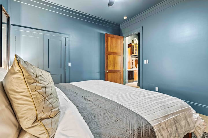 الطابق السفلي: دراسة جميلة/غرفة 7 