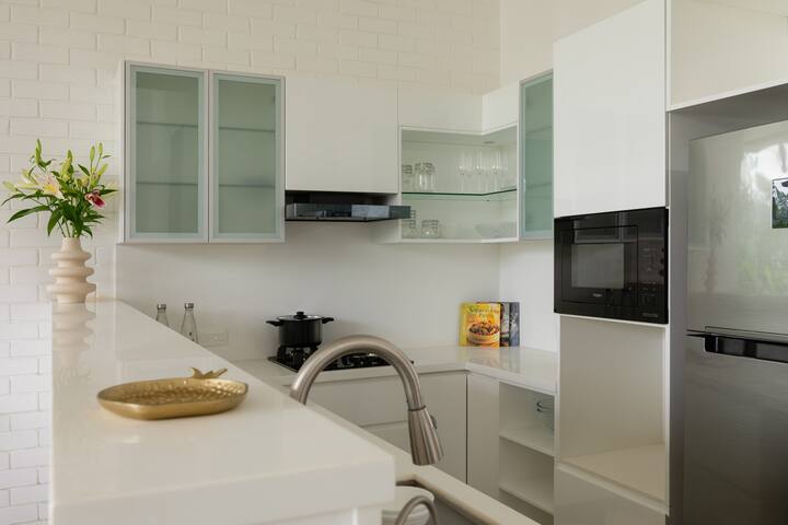 Fully equipped kitchen