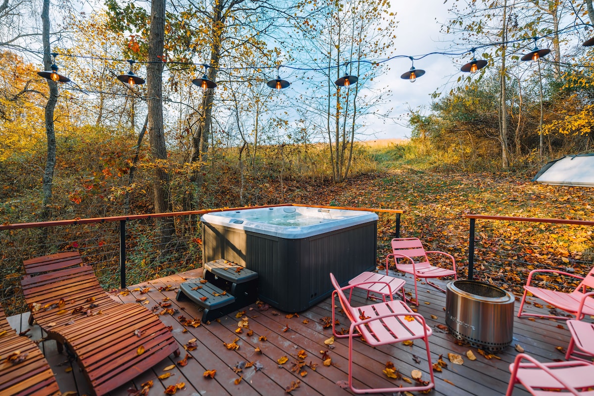 The Ellwood Box Hop - Cabins for Rent in Rockbridge, Ohio, United