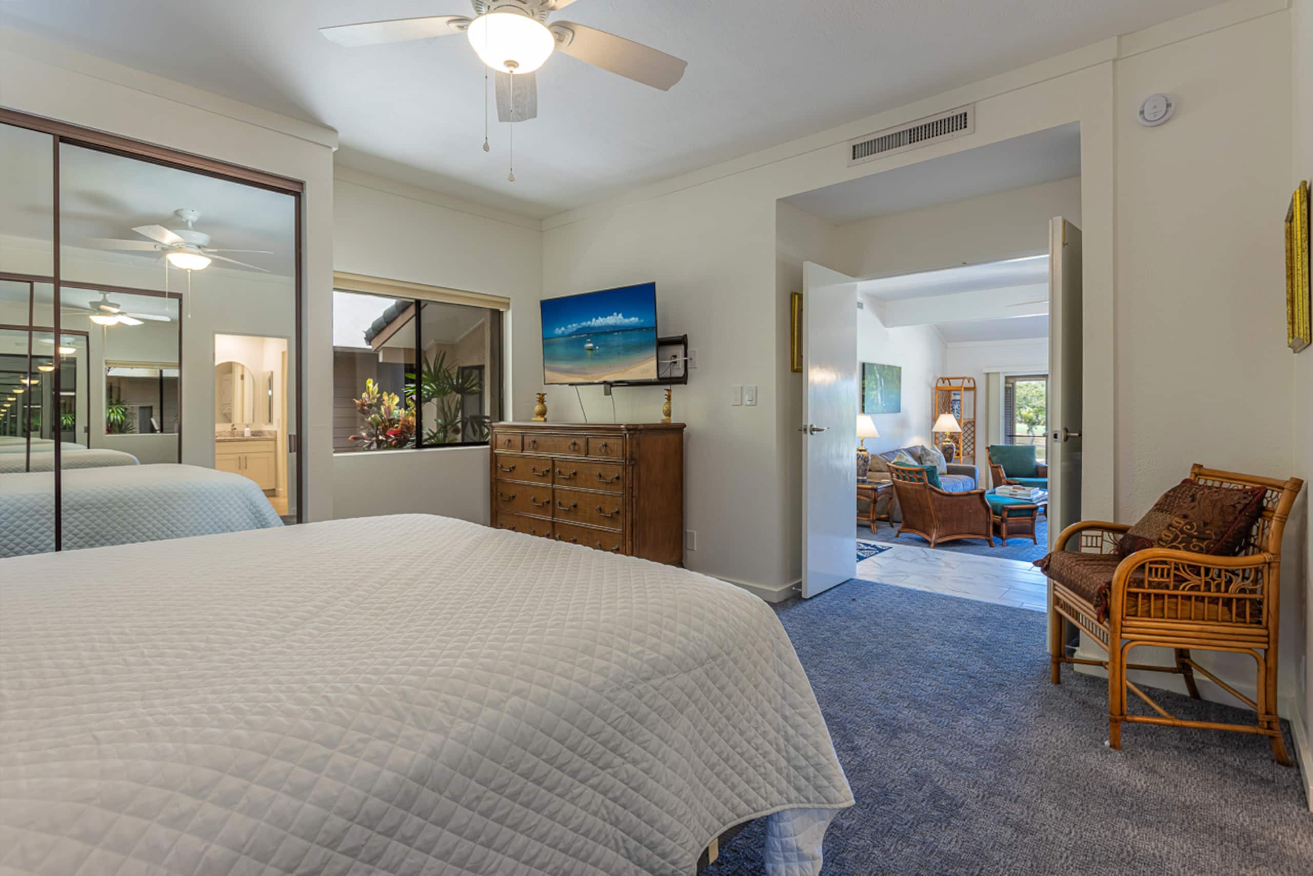 Condo in Lahaina · ★5.0 · 2 bedrooms · 2 beds · 2 baths - Image 18