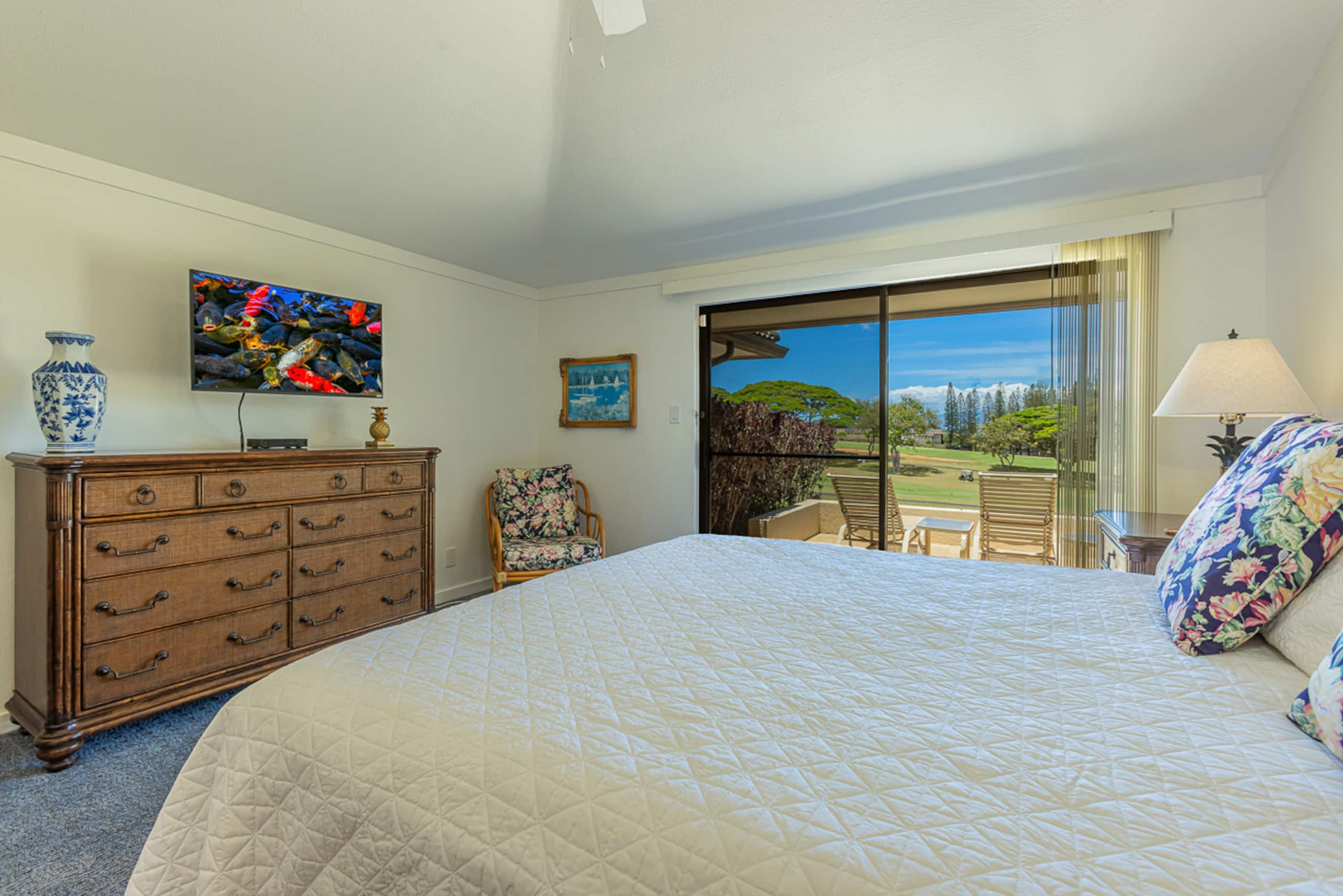 Condo in Lahaina · ★5.0 · 2 bedrooms · 2 beds · 2 baths - Image 23