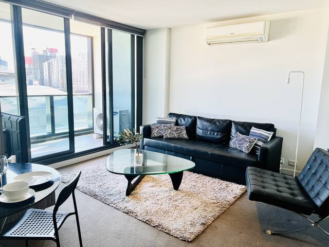 Dual Units in the Heart of CBD