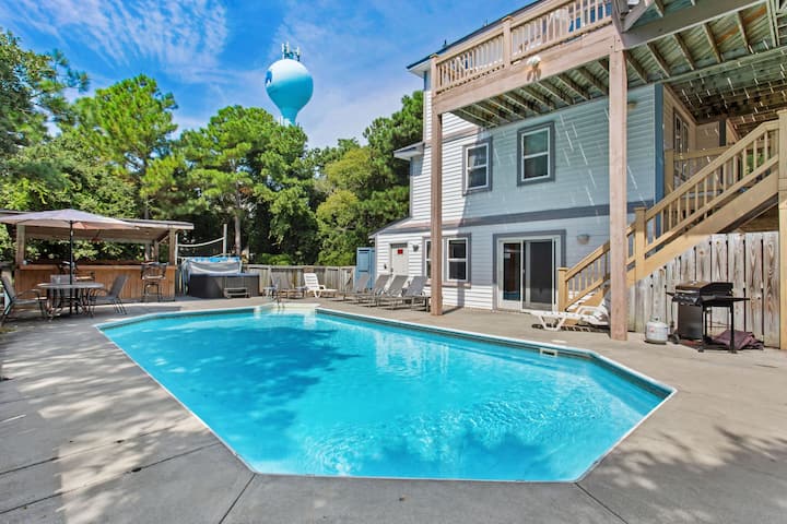Castaway: Private Pool, Hot Tub & Ocean Breeze - Corolla, NC